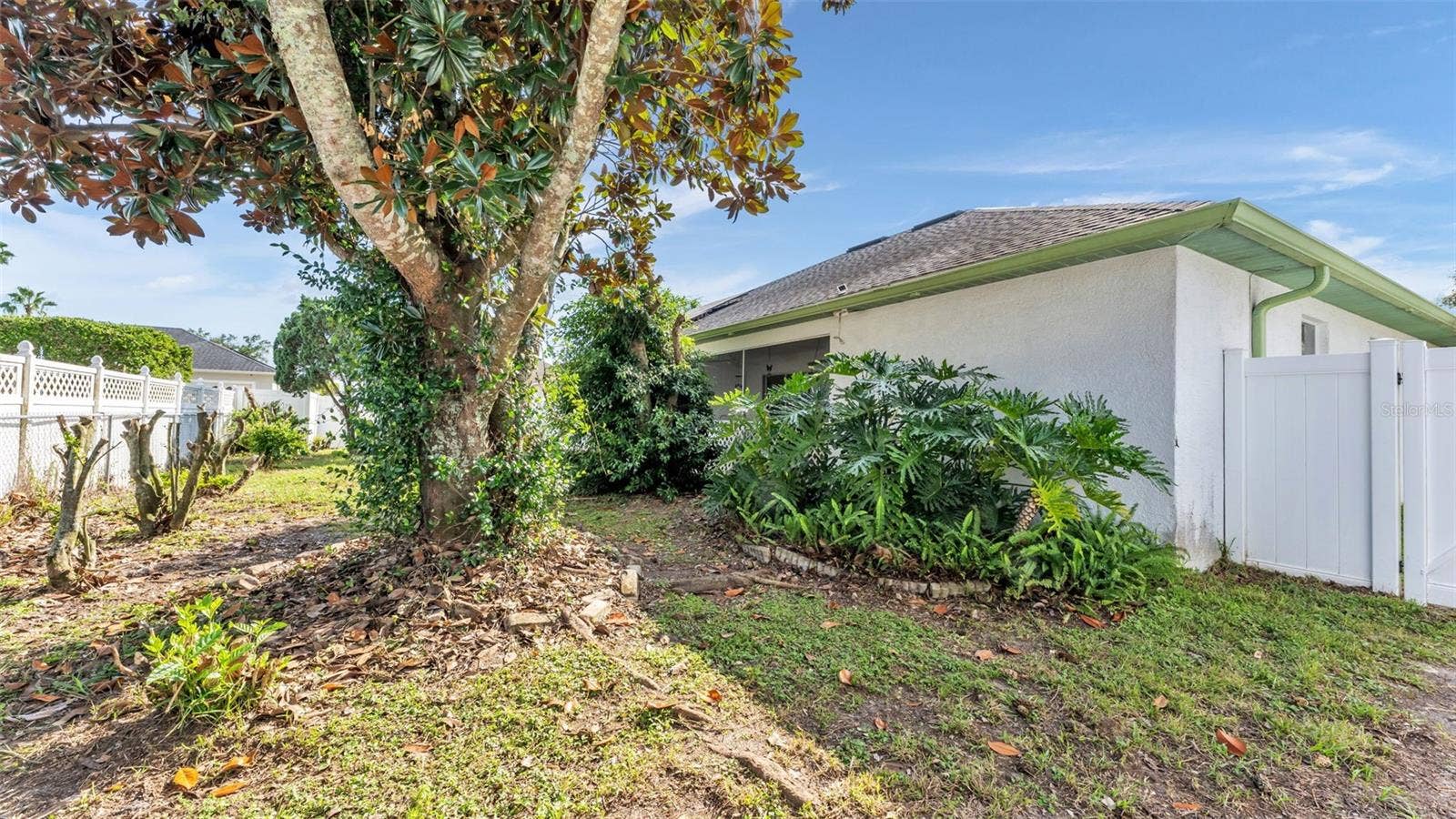 7434 BEAUMONT DRIVE, Lakeland, FL 33810 7434 BEAUMONT DRIVE, Lakeland, FL 33810