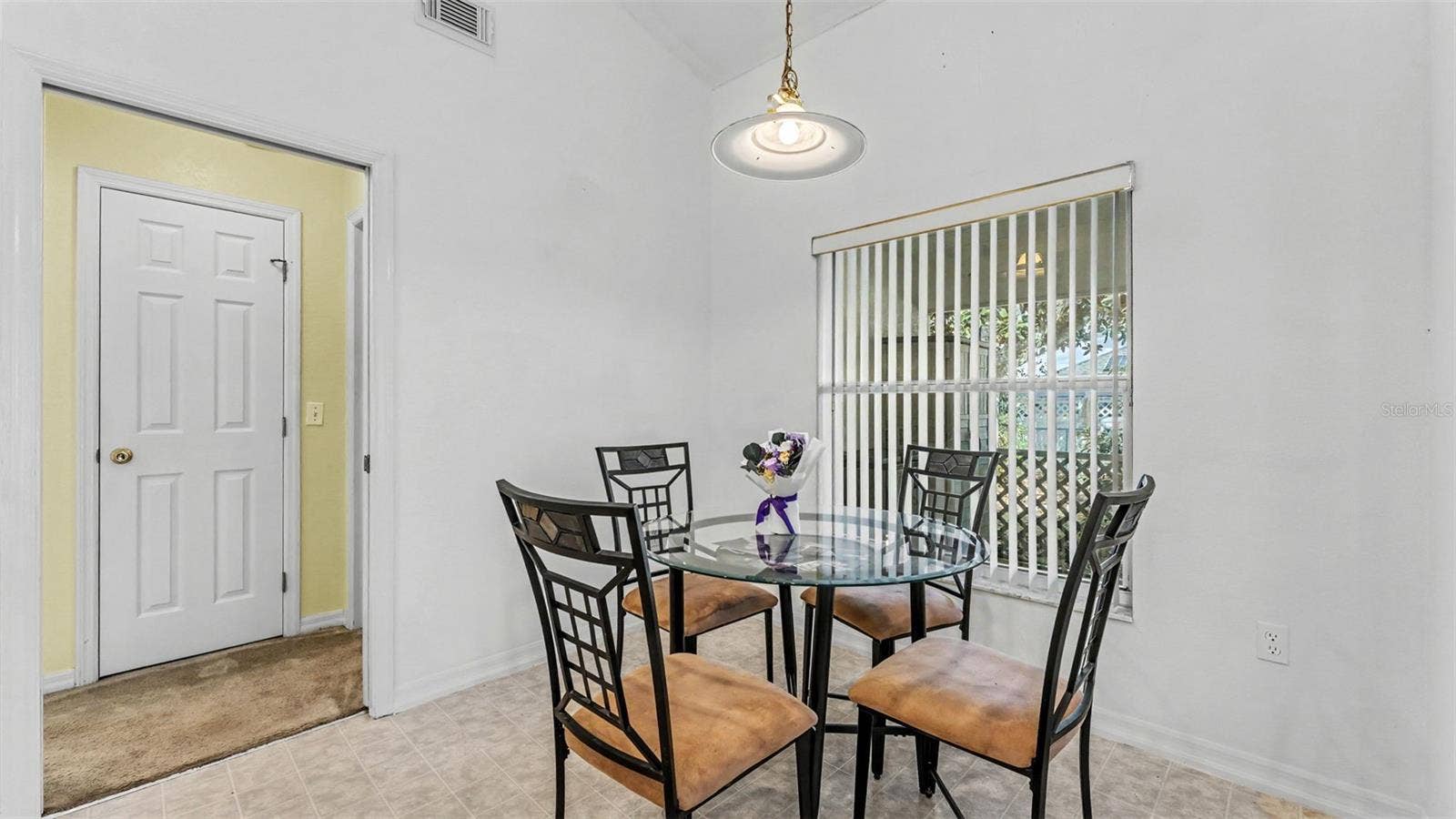 7434 BEAUMONT DRIVE, Lakeland, FL 33810 Breakfast Nook