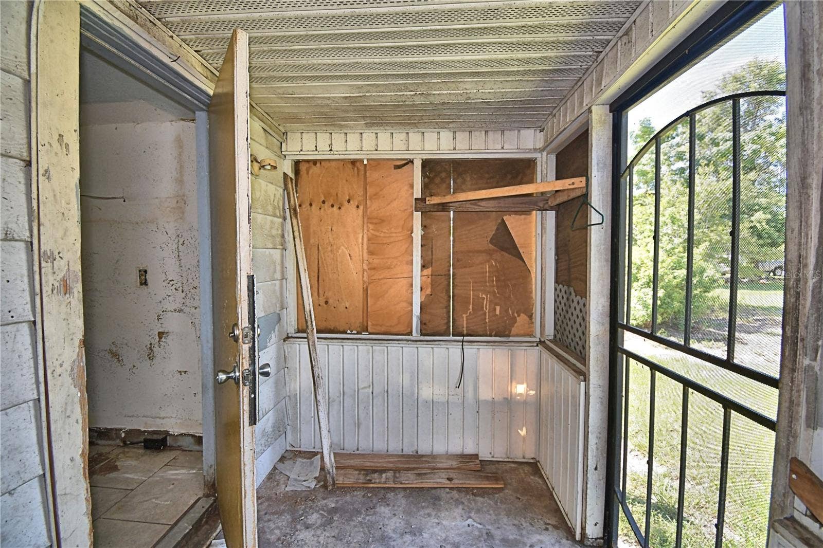 Laundry Porch