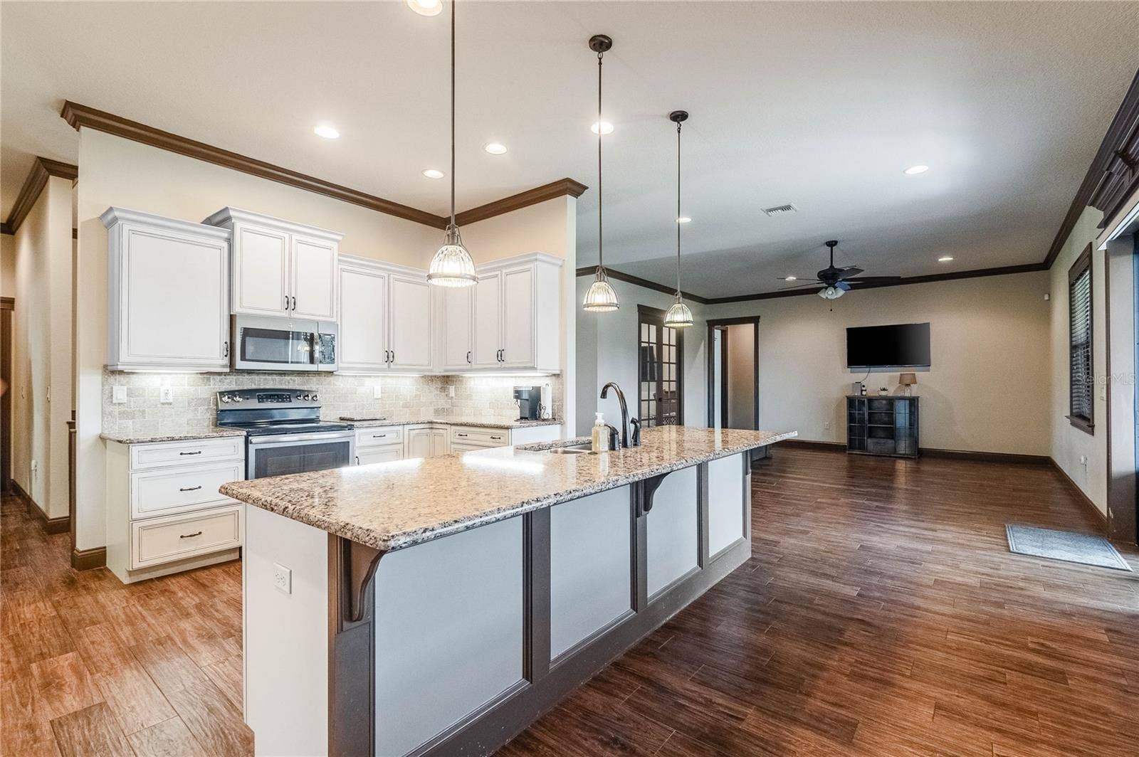 Kitchen with a ton of cabinets