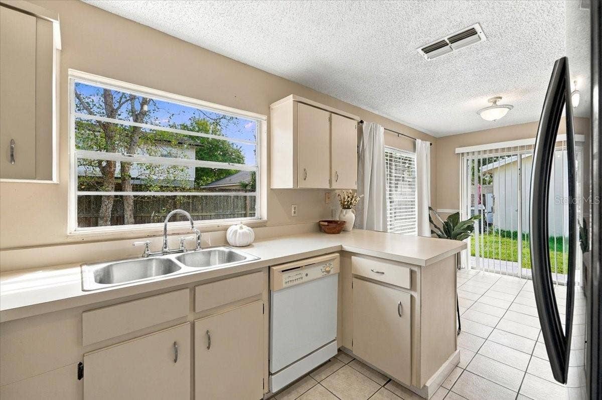 1432 MARIGOLD DRIVE, Lakeland, FL 33811
