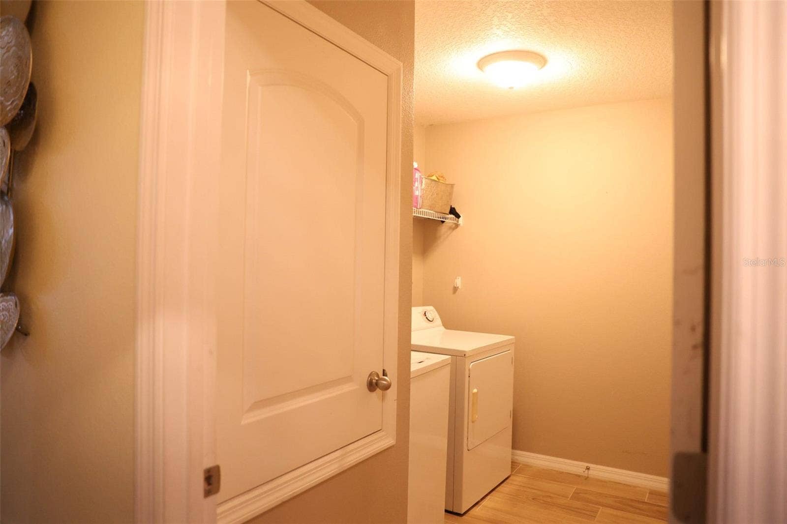 2113 GENEVA DRIVE, Lakeland, FL 33805 2113 GENEVA DRIVE, Lakeland, FL 33805