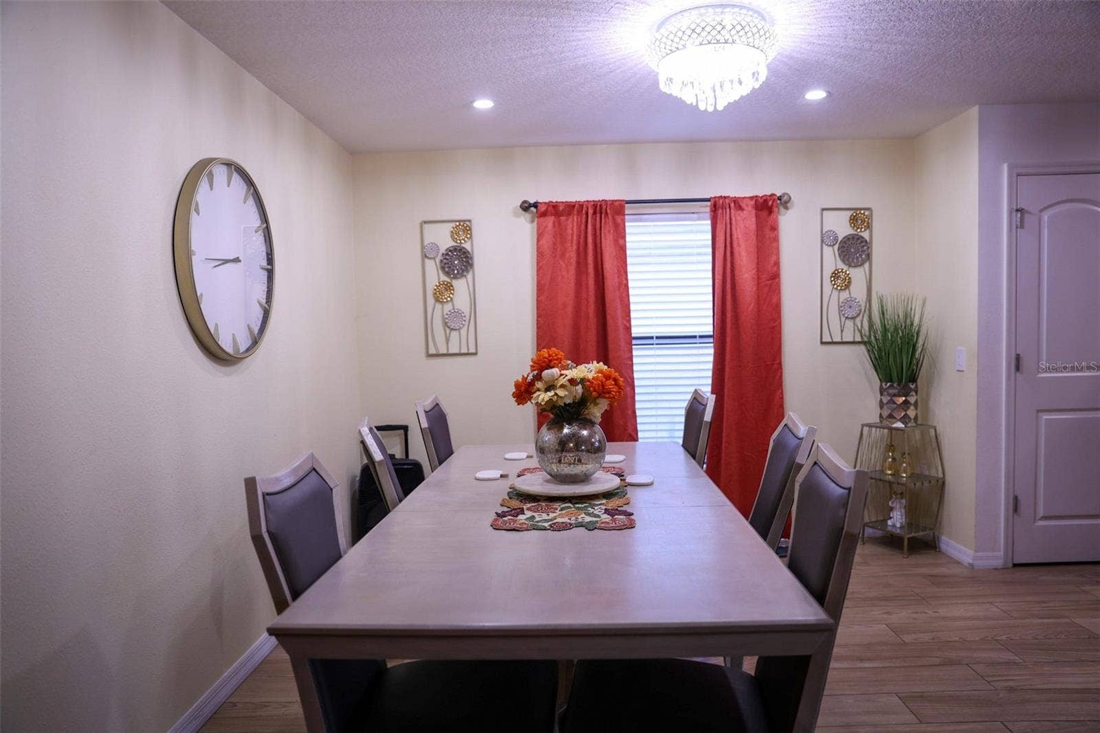 2113 GENEVA DRIVE, Lakeland, FL 33805 2113 GENEVA DRIVE, Lakeland, FL 33805