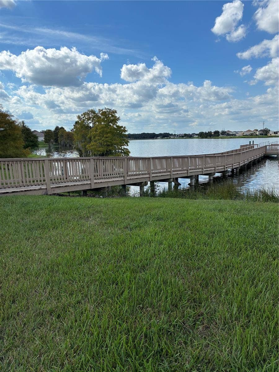 2113 GENEVA DRIVE, Lakeland, FL 33805 Community dock