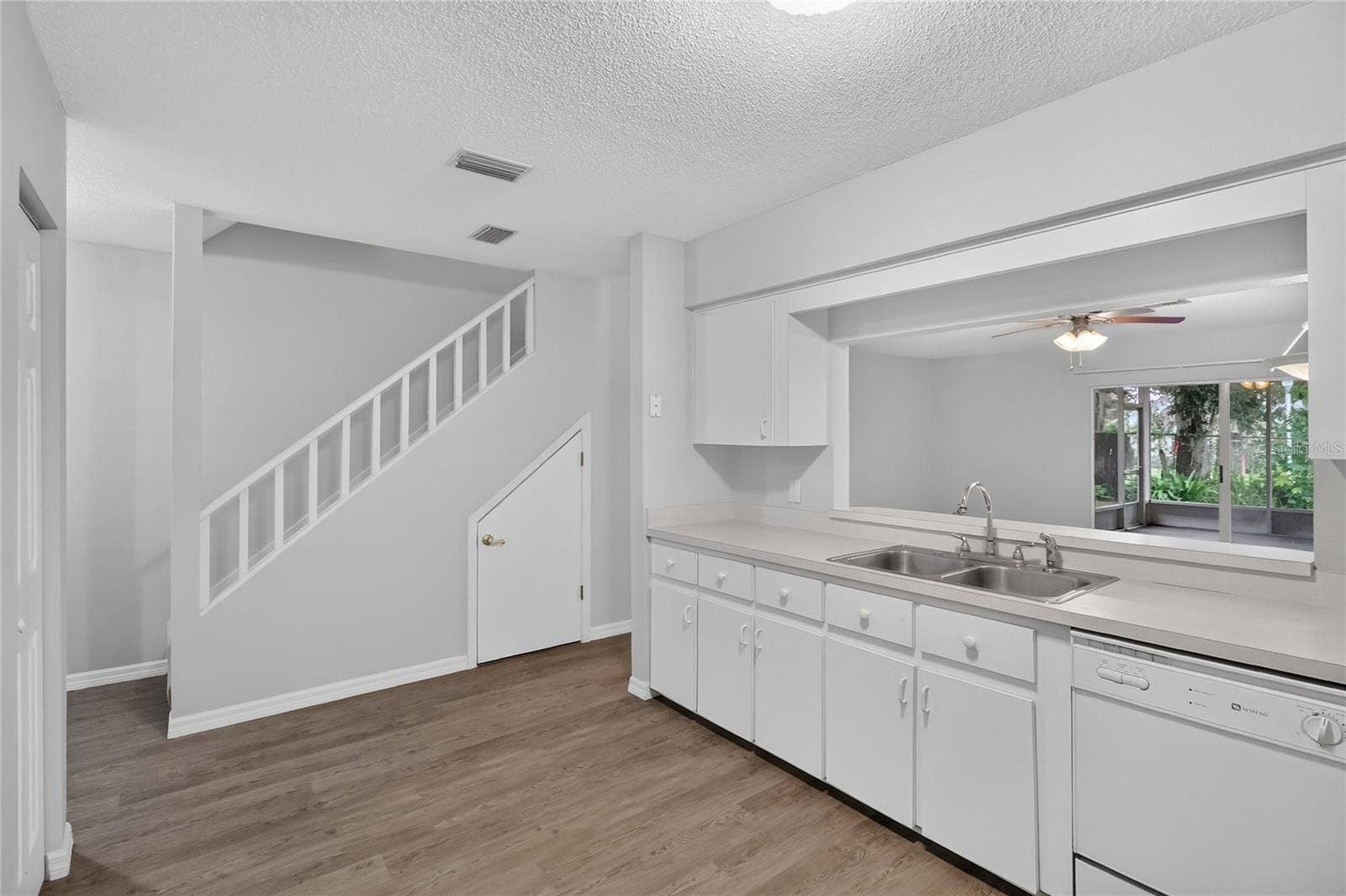 2352 ISLE ROYALE COURT SE, Winter Haven, FL 33880 2352 ISLE ROYALE COURT SE, Winter Haven, FL 33880