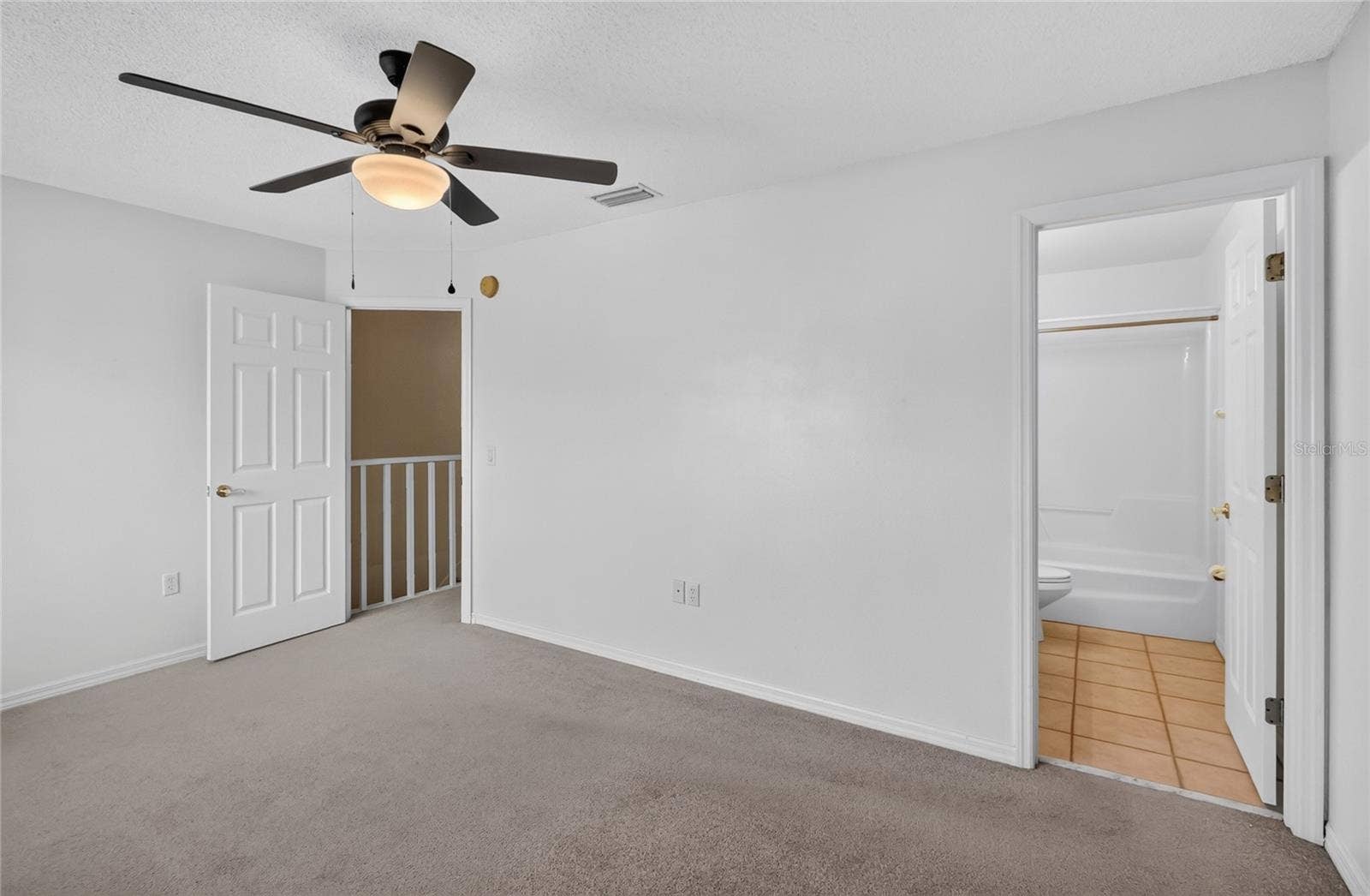 2352 ISLE ROYALE COURT SE, Winter Haven, FL 33880 2352 ISLE ROYALE COURT SE, Winter Haven, FL 33880