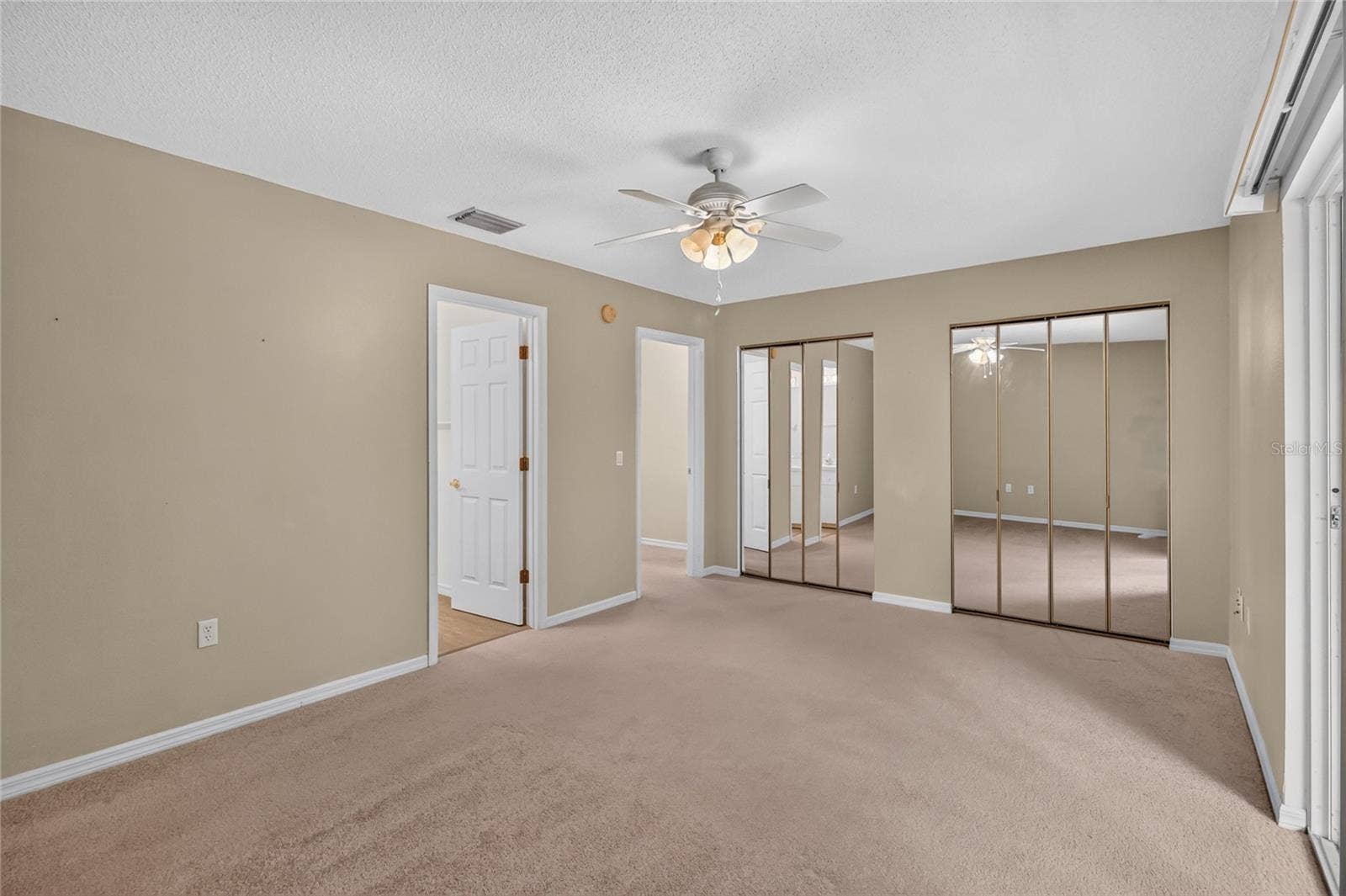 2352 ISLE ROYALE COURT SE, Winter Haven, FL 33880 2352 ISLE ROYALE COURT SE, Winter Haven, FL 33880