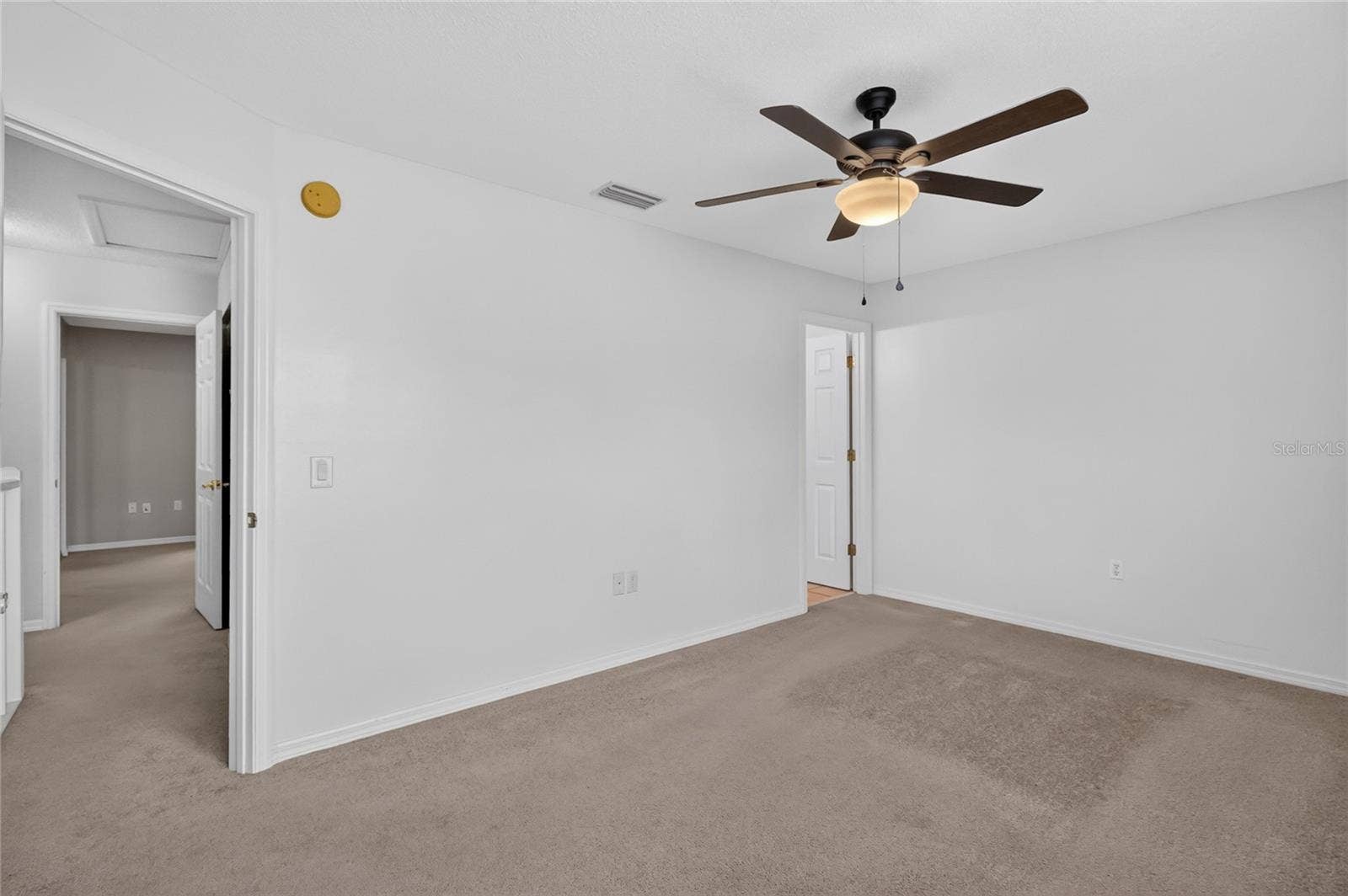 2352 ISLE ROYALE COURT SE, Winter Haven, FL 33880 2352 ISLE ROYALE COURT SE, Winter Haven, FL 33880