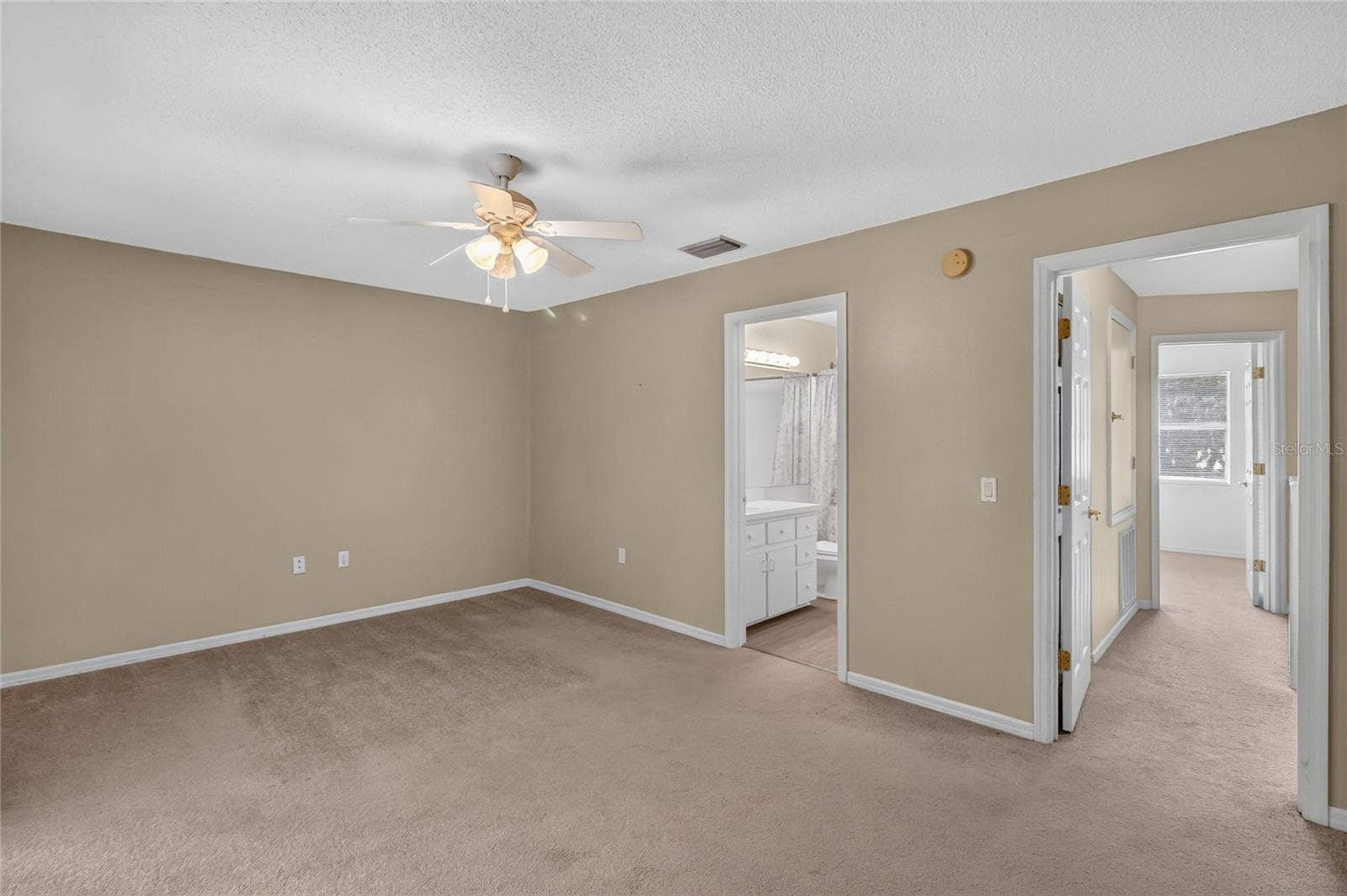 2352 ISLE ROYALE COURT SE, Winter Haven, FL 33880 2352 ISLE ROYALE COURT SE, Winter Haven, FL 33880