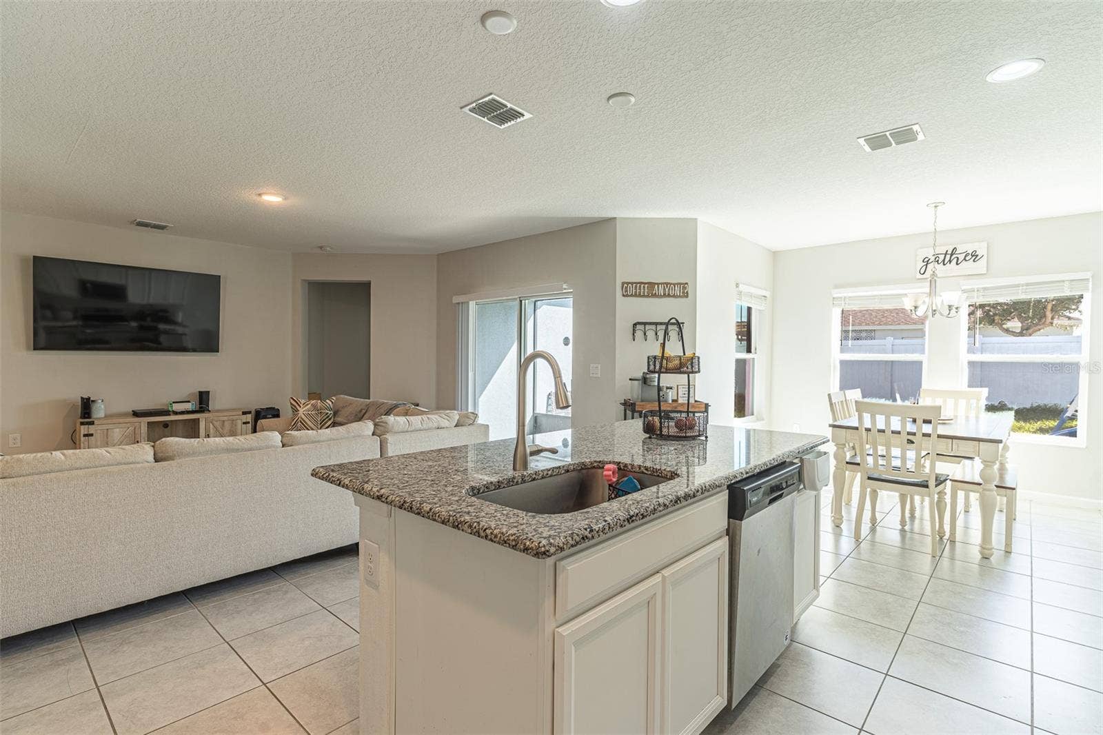 735 JEFFERSON STREET, Davenport, FL 33837