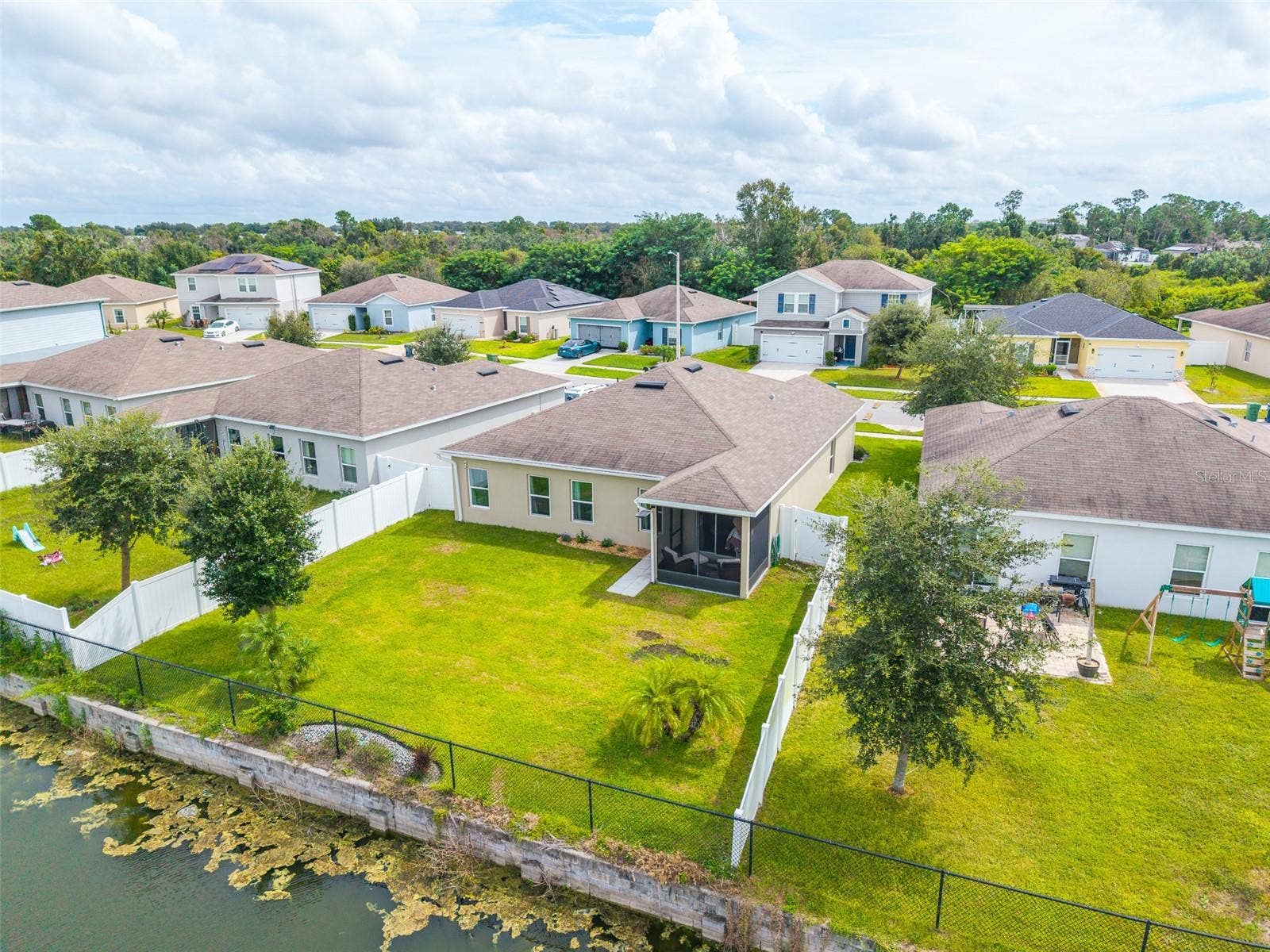 1331 HAINES DRIVE, Winter Haven, FL 33881