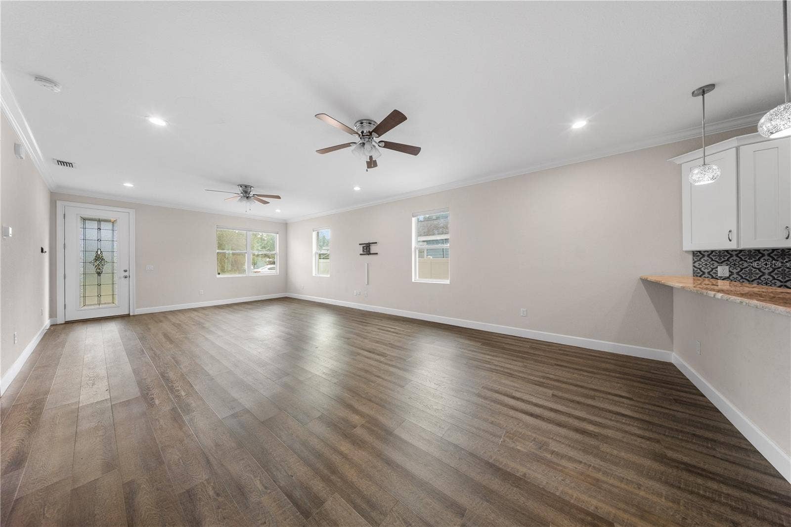 3725 57TH AVENUE N, St Petersburg, FL 33714 3725 57TH AVENUE N, St Petersburg, FL 33714