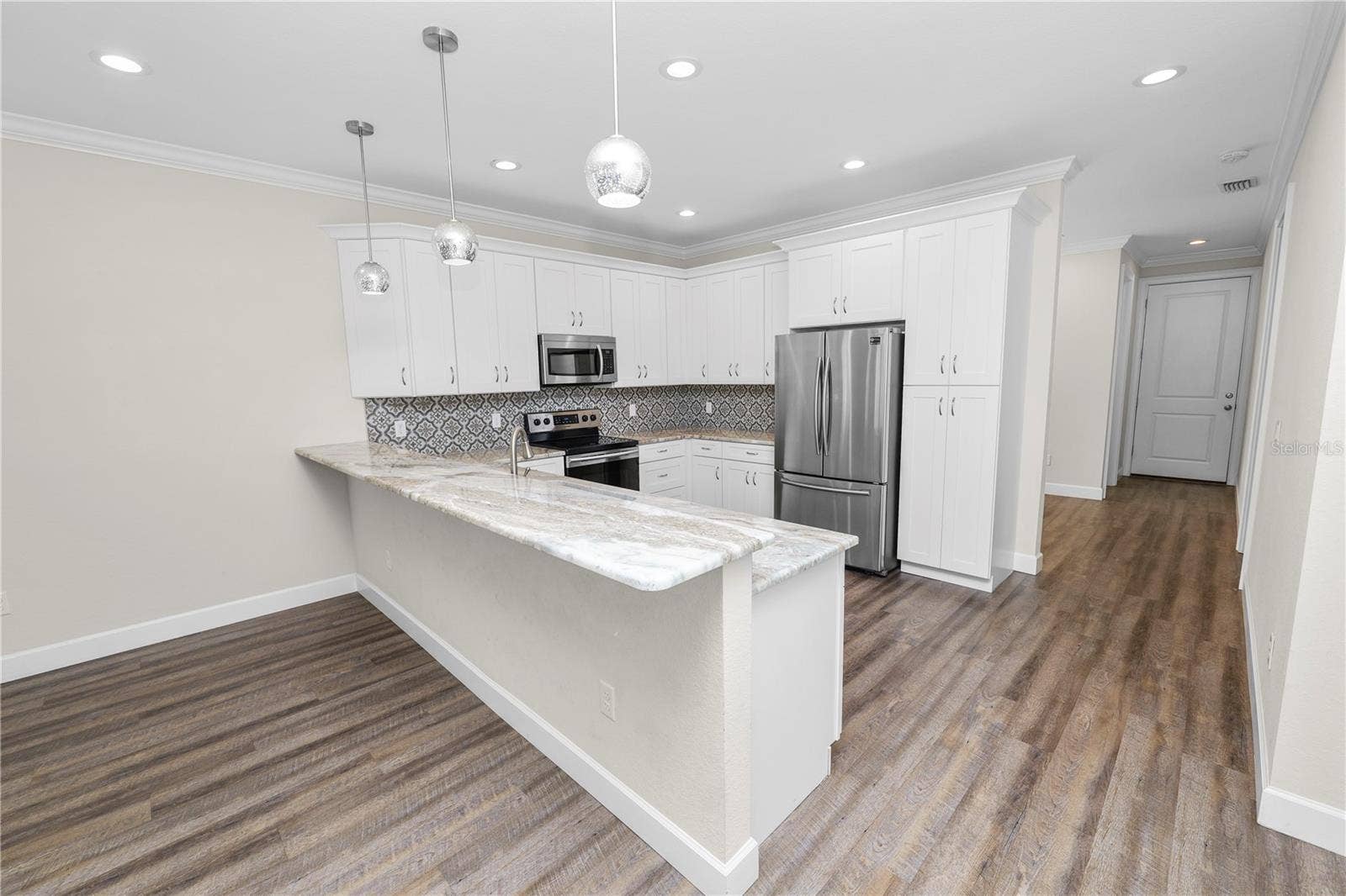 3725 57TH AVENUE N, St Petersburg, FL 33714 3725 57TH AVENUE N, St Petersburg, FL 33714