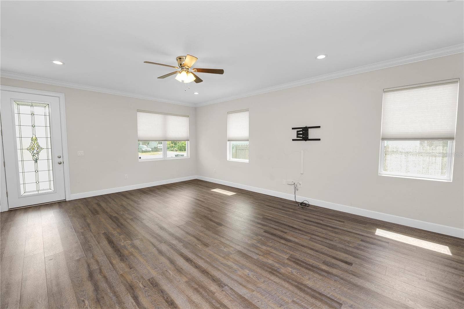 3725 57TH AVENUE N, St Petersburg, FL 33714 3725 57TH AVENUE N, St Petersburg, FL 33714