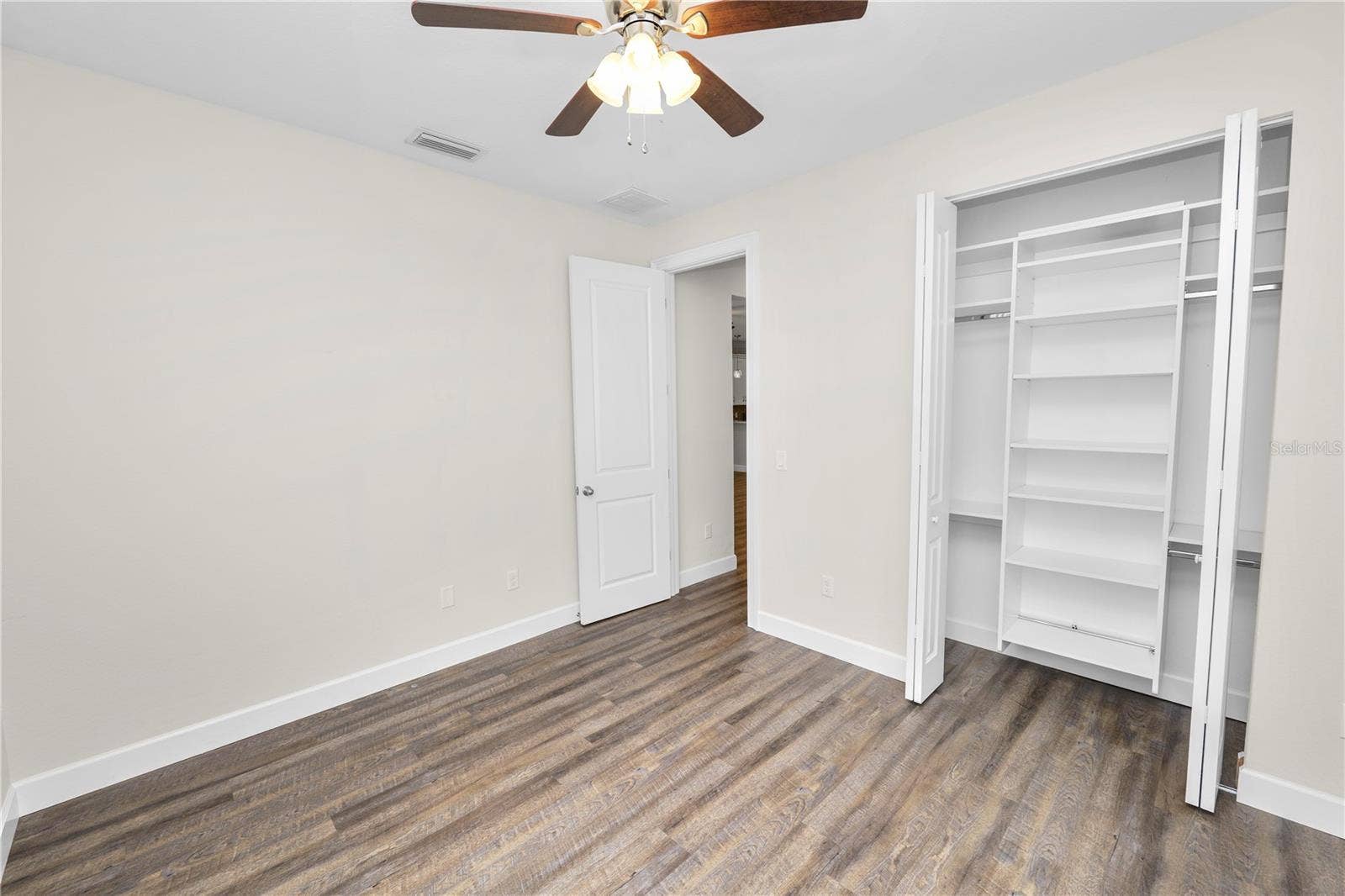 3725 57TH AVENUE N, St Petersburg, FL 33714 3725 57TH AVENUE N, St Petersburg, FL 33714