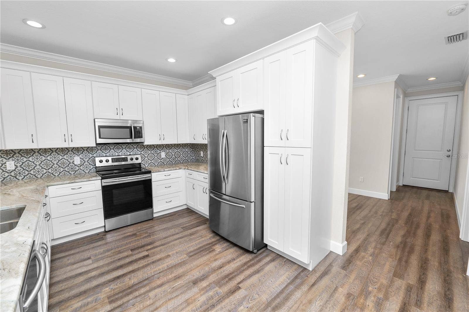 3725 57TH AVENUE N, St Petersburg, FL 33714 3725 57TH AVENUE N, St Petersburg, FL 33714