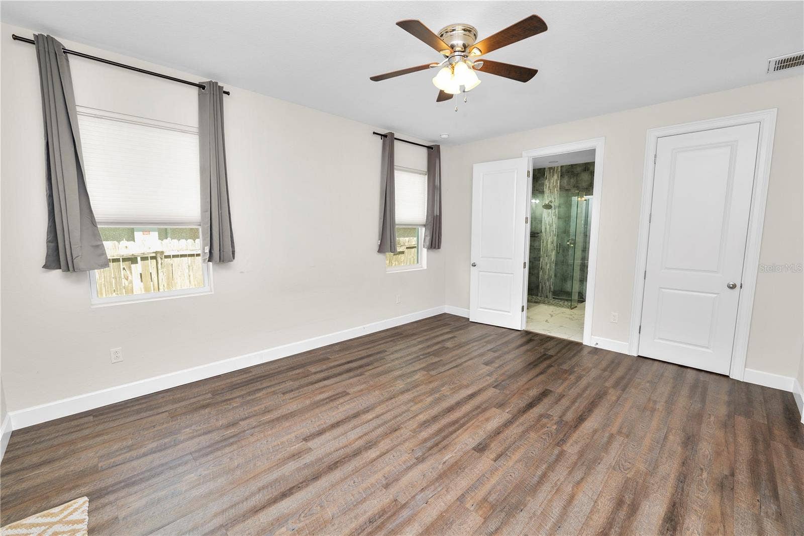 3725 57TH AVENUE N, St Petersburg, FL 33714 3725 57TH AVENUE N, St Petersburg, FL 33714