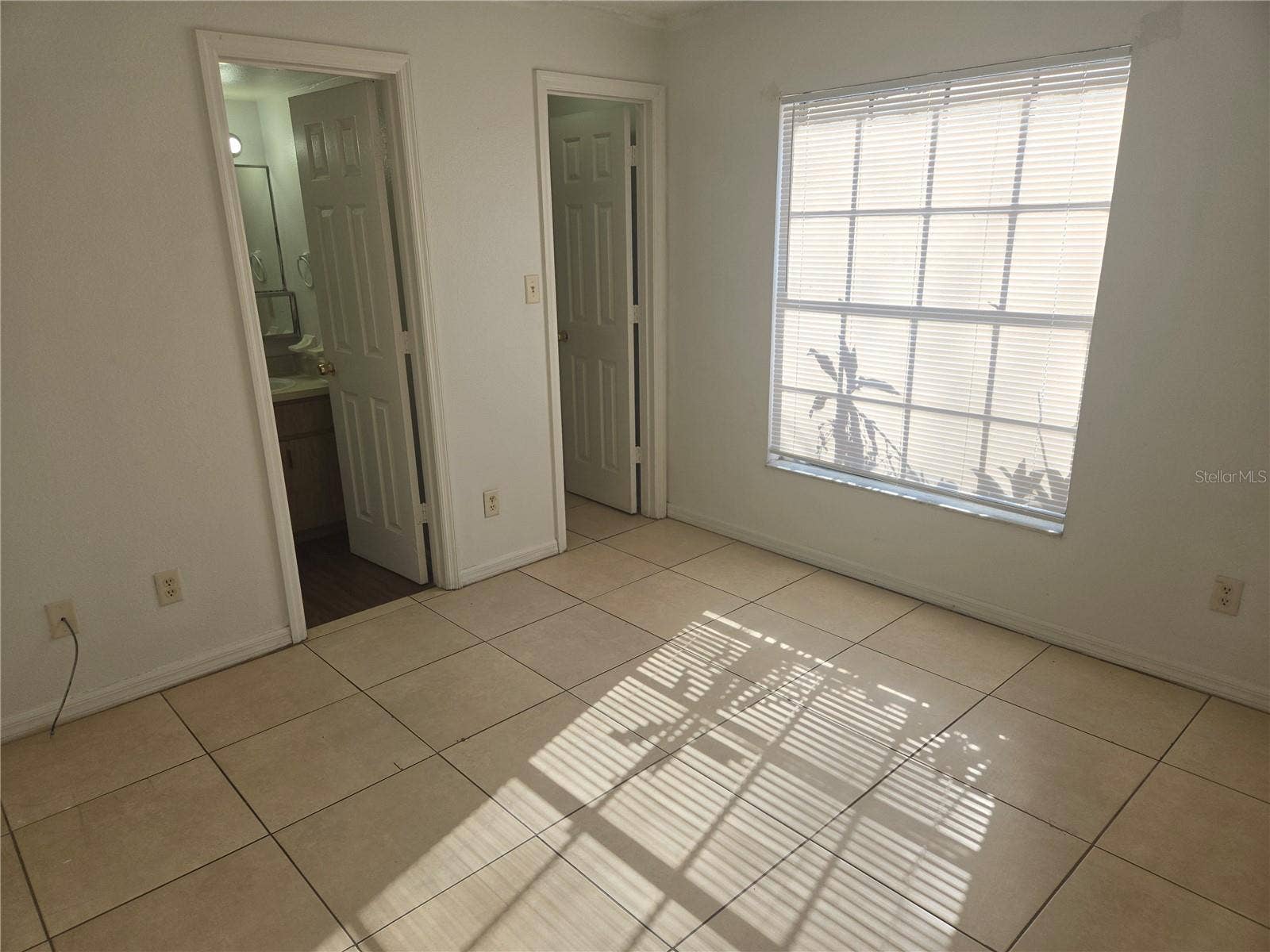 Winter Haven, FL 33880 C 15 BEDROOM WITH BATH ACCESS