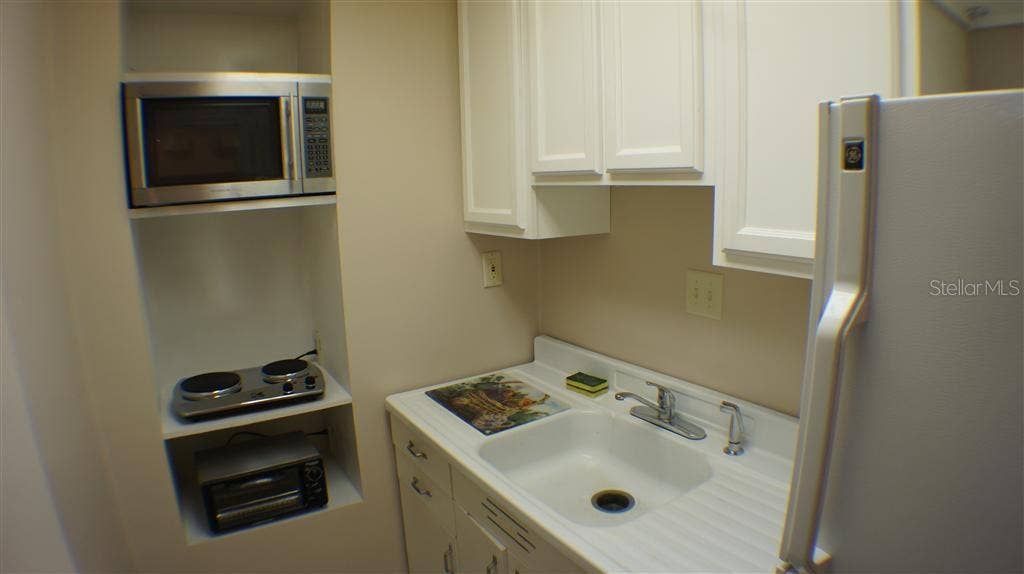 902 E LIME STREET, Lakeland, FL 33801 902 E LIME STREET, Lakeland, FL 33801