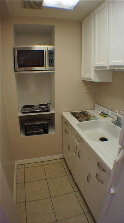 902 E LIME STREET, Lakeland, FL 33801 902 E LIME STREET, Lakeland, FL 33801