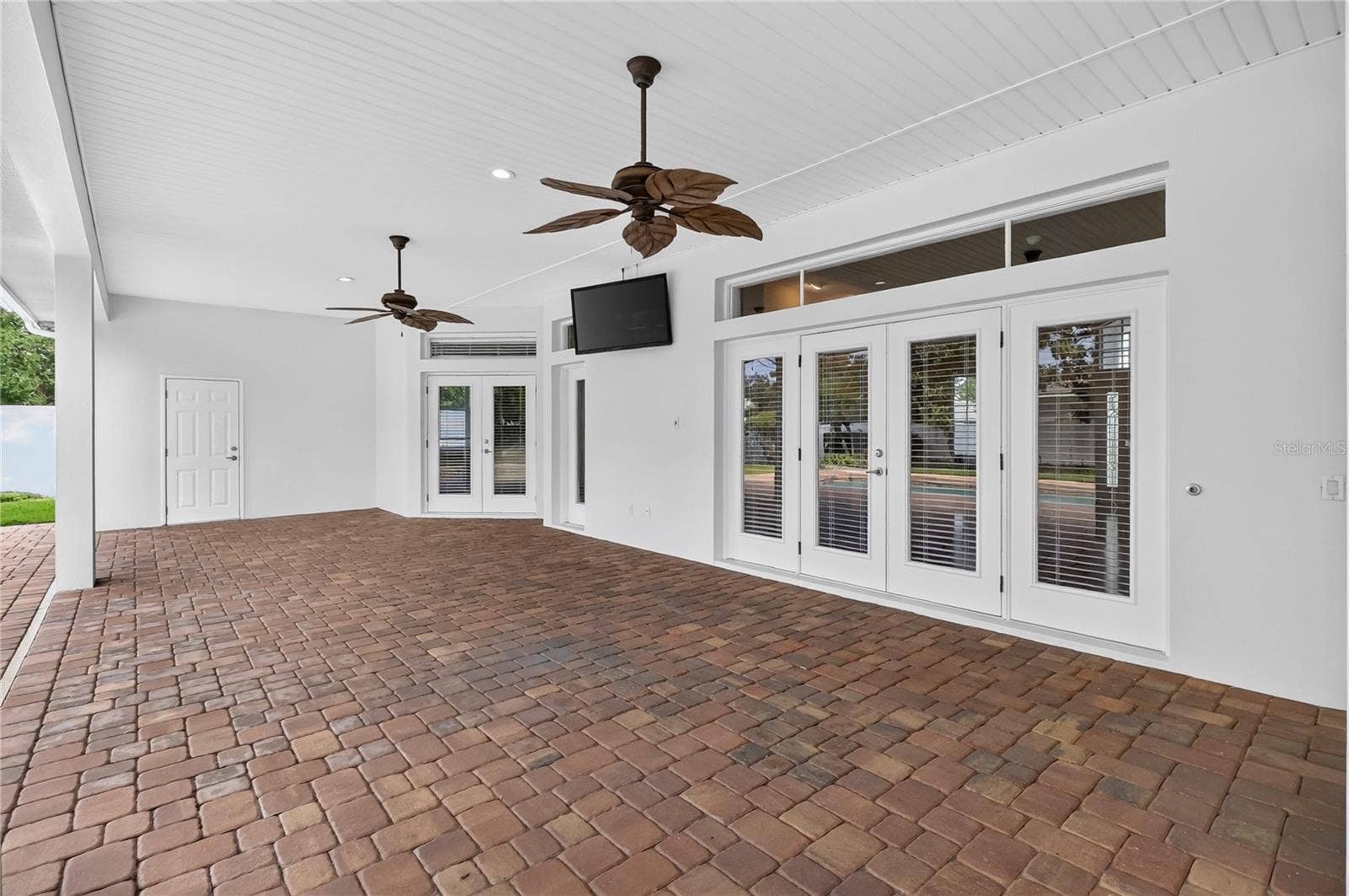 Back Porch with Pavers