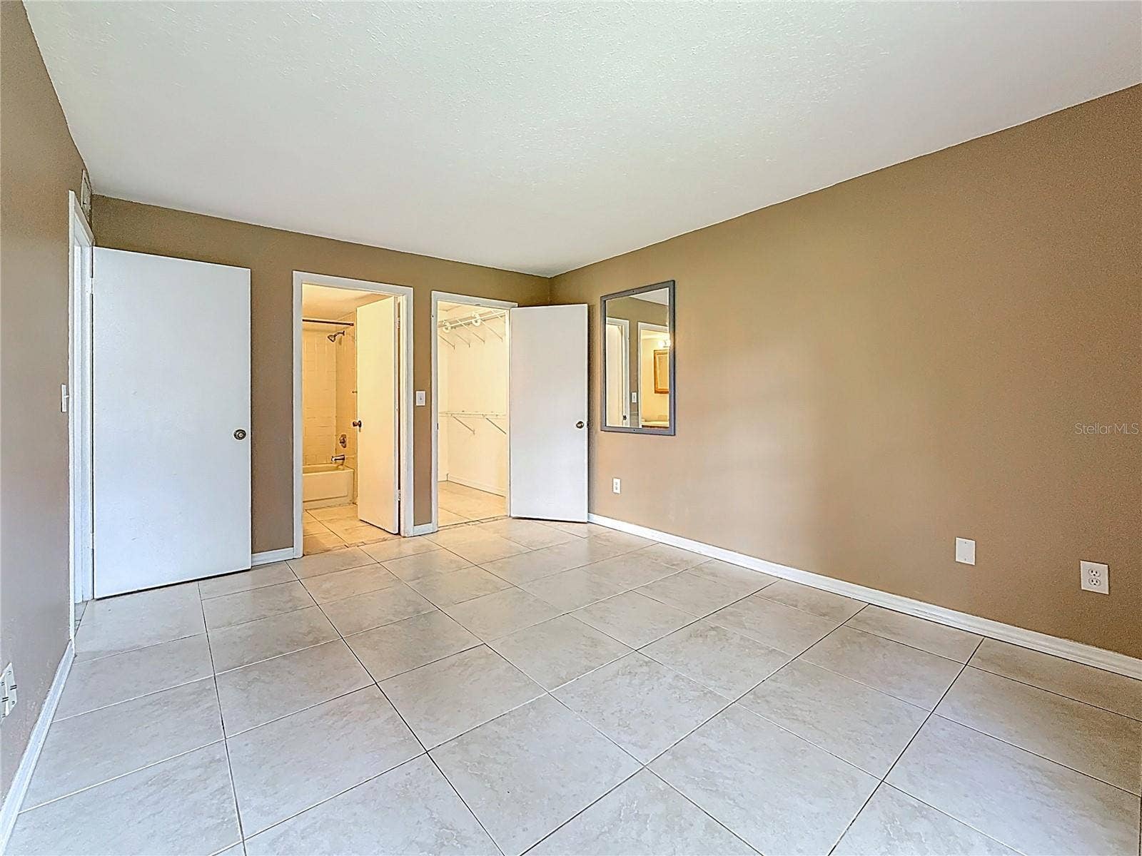 4022 TUMBLE WOOD TRAIL, #101, Tampa, FL 33613 Primary Bedroom