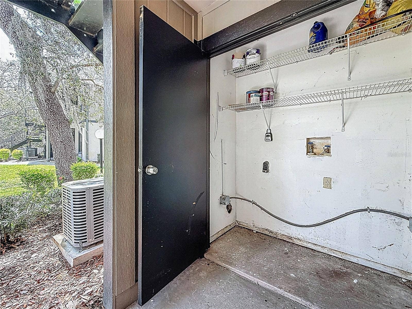 4022 TUMBLE WOOD TRAIL, #101, Tampa, FL 33613 Laundry Closet