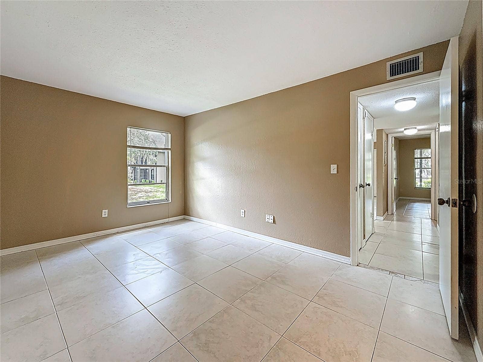 4022 TUMBLE WOOD TRAIL, #101, Tampa, FL 33613 Primary Bedroom