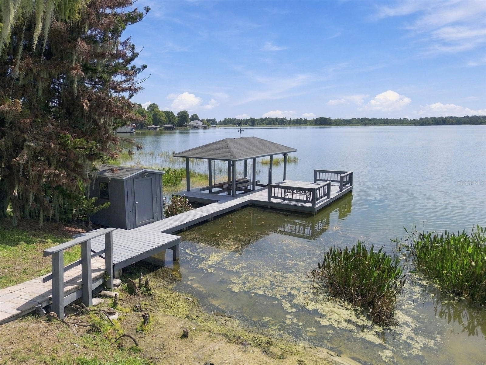 1921 MANOR CIRCLE SE, Winter Haven, FL 33880 Dock & boathouse with lift