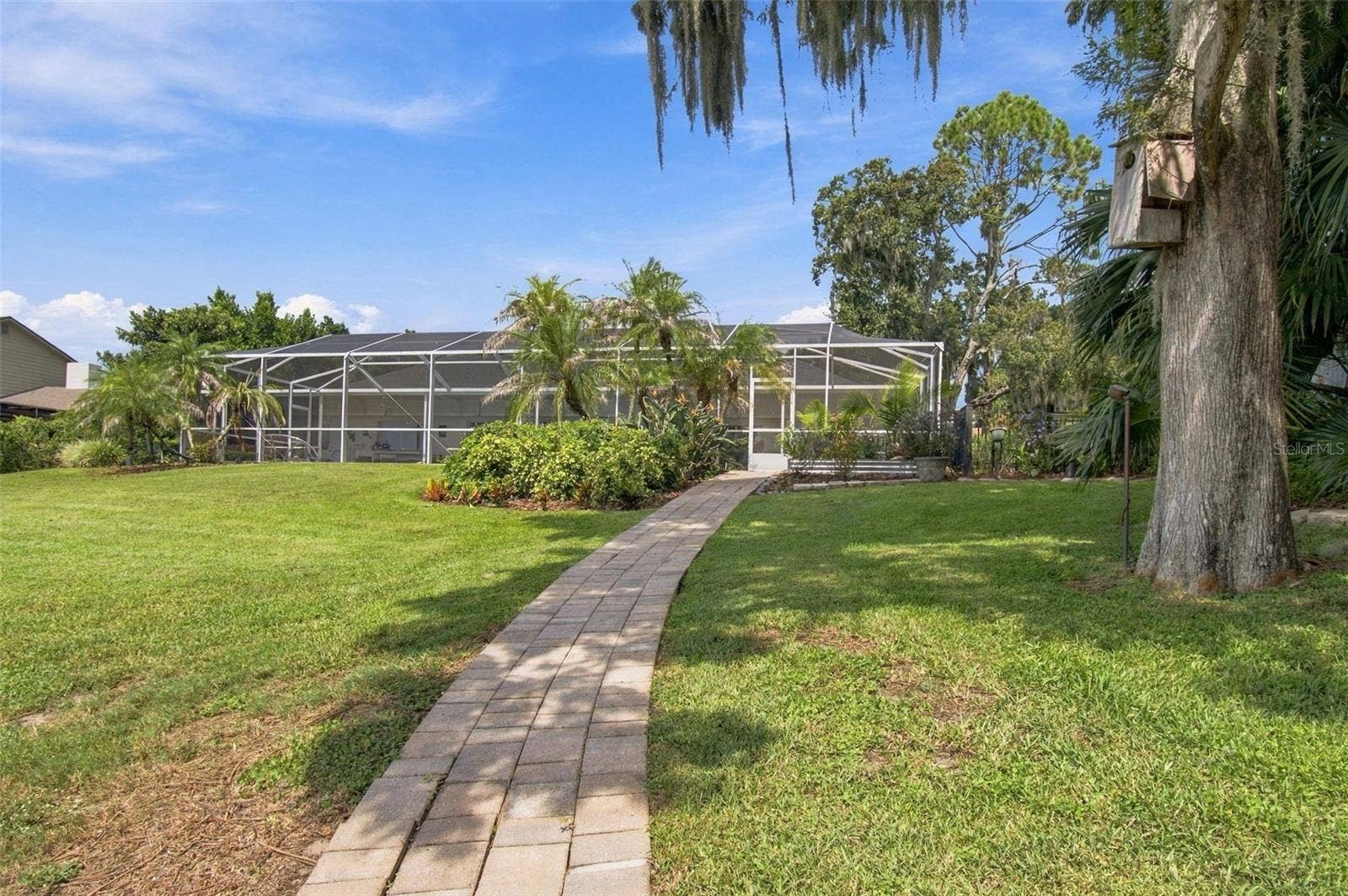 1921 MANOR CIRCLE SE, Winter Haven, FL 33880 Brick paved walkway