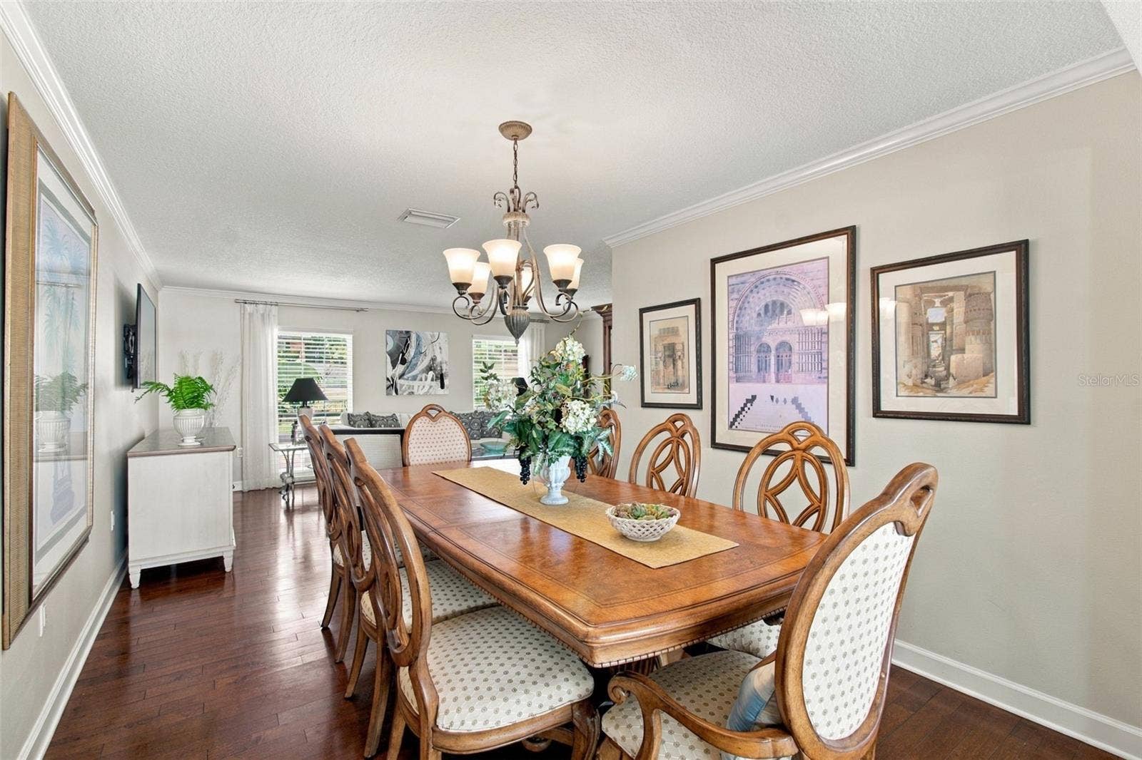 1921 MANOR CIRCLE SE, Winter Haven, FL 33880 formal dining room - crown molding