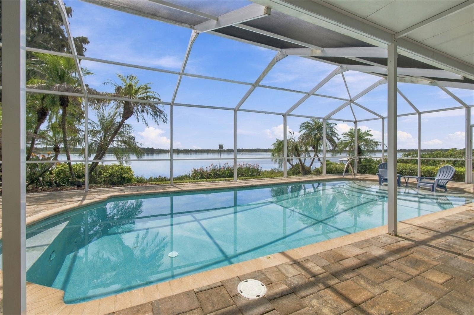 1921 MANOR CIRCLE SE, Winter Haven, FL 33880 Screen enclosed pool/lanai