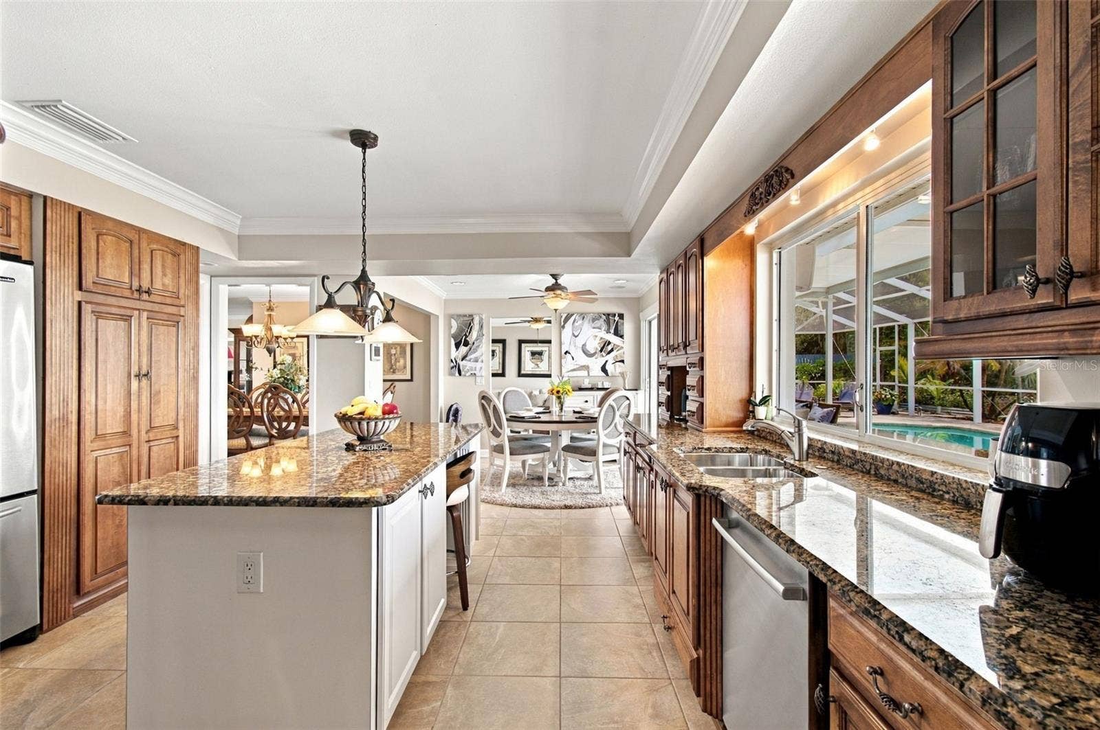 1921 MANOR CIRCLE SE, Winter Haven, FL 33880 Kitchen