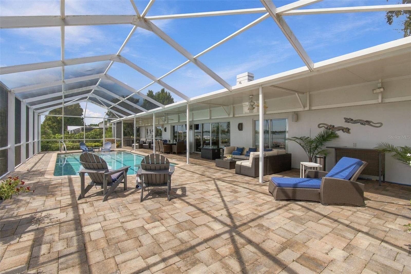 1921 MANOR CIRCLE SE, Winter Haven, FL 33880 Screen enclosed pool