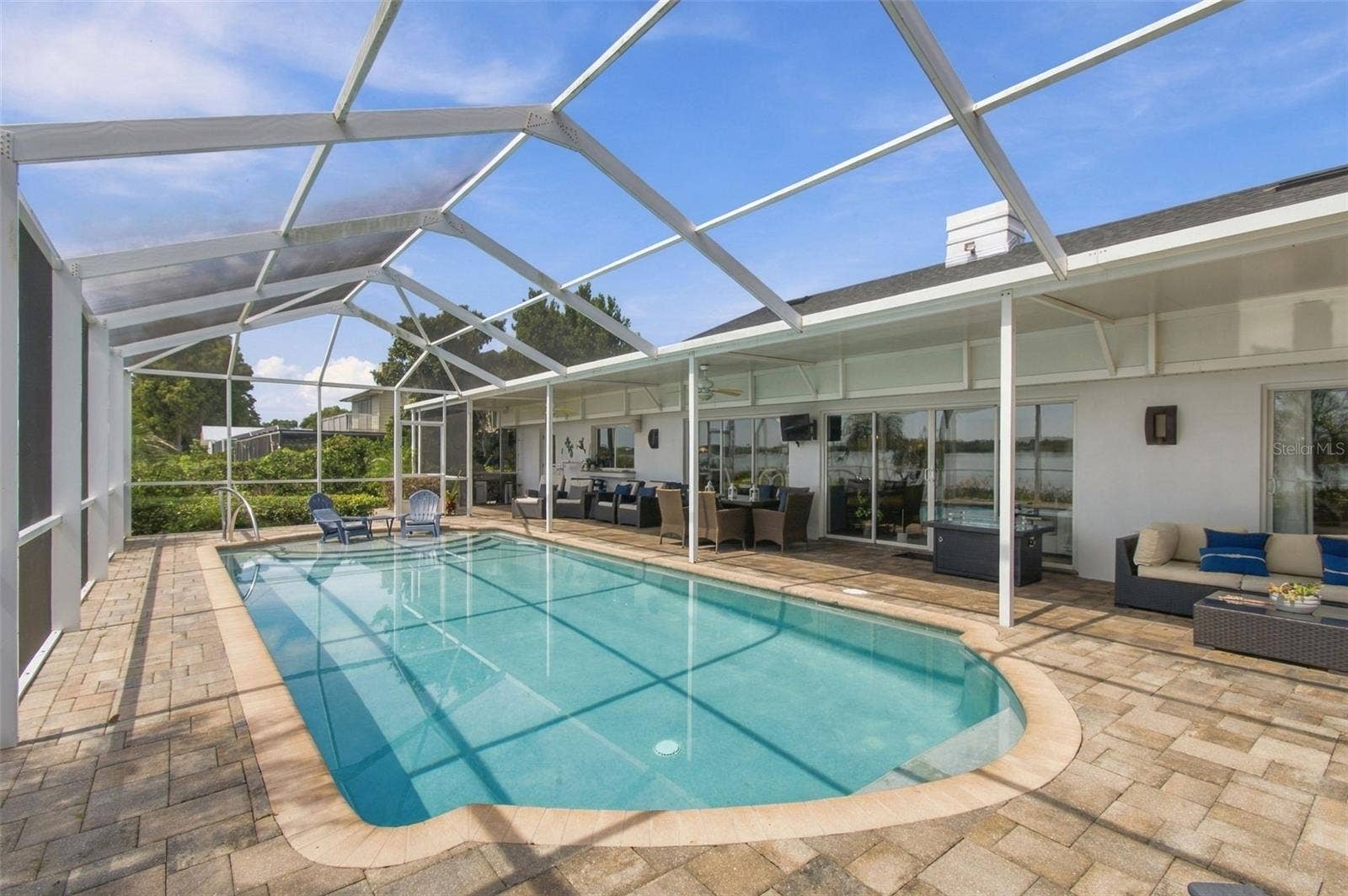 1921 MANOR CIRCLE SE, Winter Haven, FL 33880 Screen enclosed pool