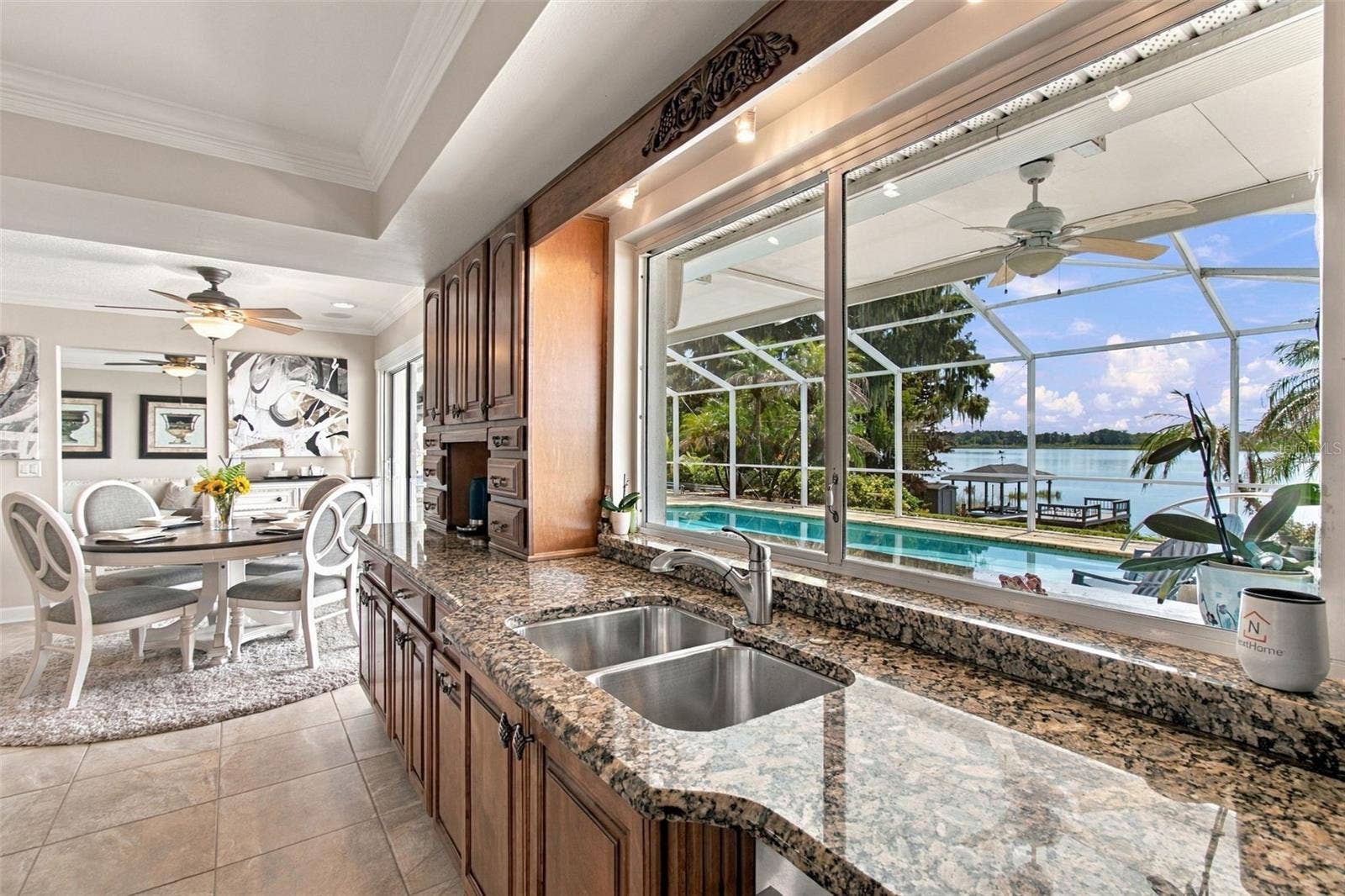 1921 MANOR CIRCLE SE, Winter Haven, FL 33880 Kitchen