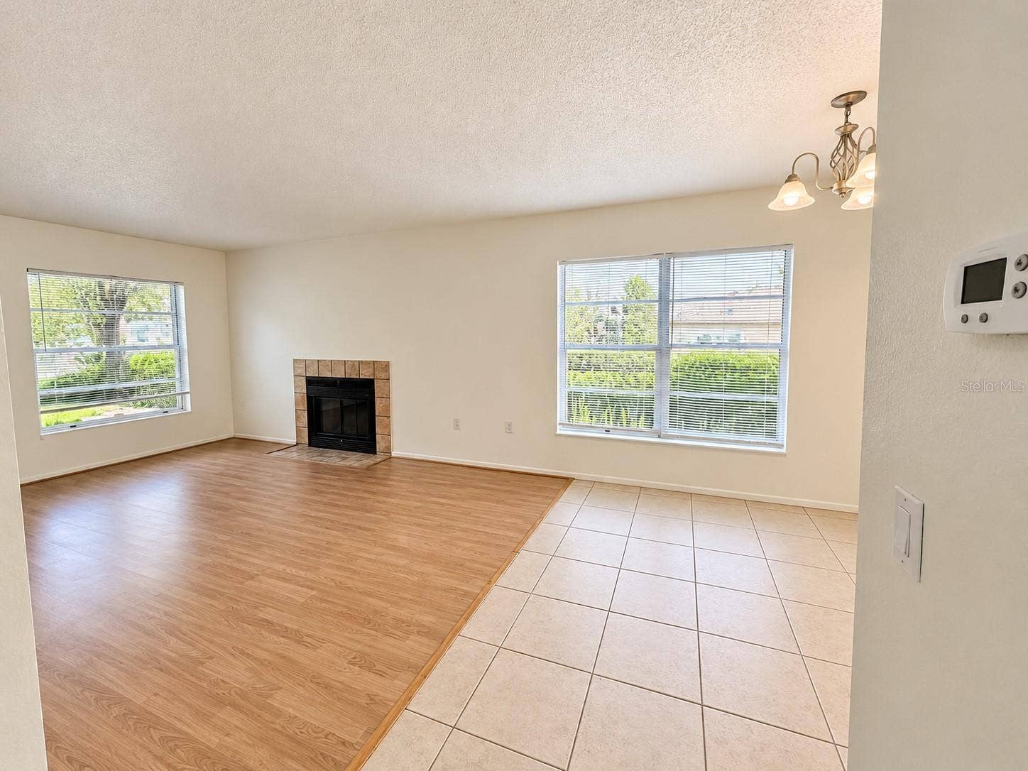 14417 HANGING MOSS CIRCLE, #102, Tampa, FL 33613 Living - Dinning Area