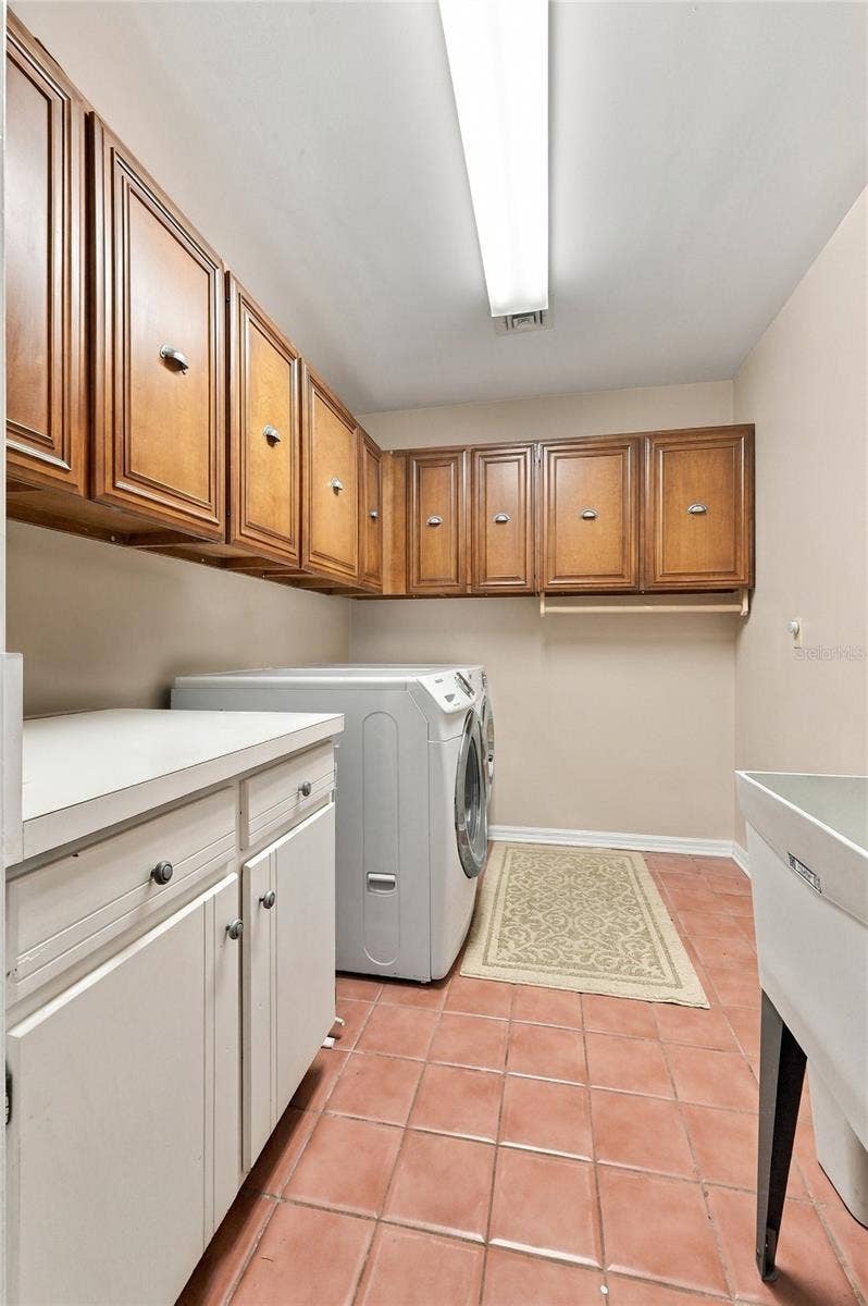 11 LAKE LINK DRIVE SE, Winter Haven, FL 33884 11 LAKE LINK DRIVE SE, Winter Haven, FL 33884