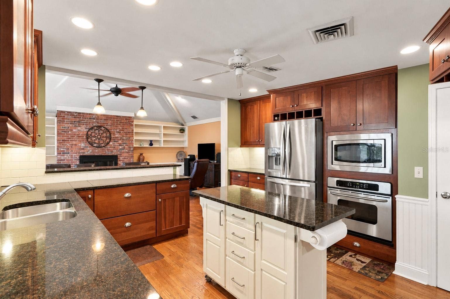 11 LAKE LINK DRIVE SE, Winter Haven, FL 33884 11 LAKE LINK DRIVE SE, Winter Haven, FL 33884