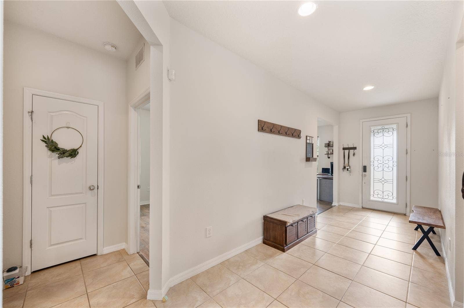8751 RINDGE ROAD, Polk City, FL 33868 Entryway