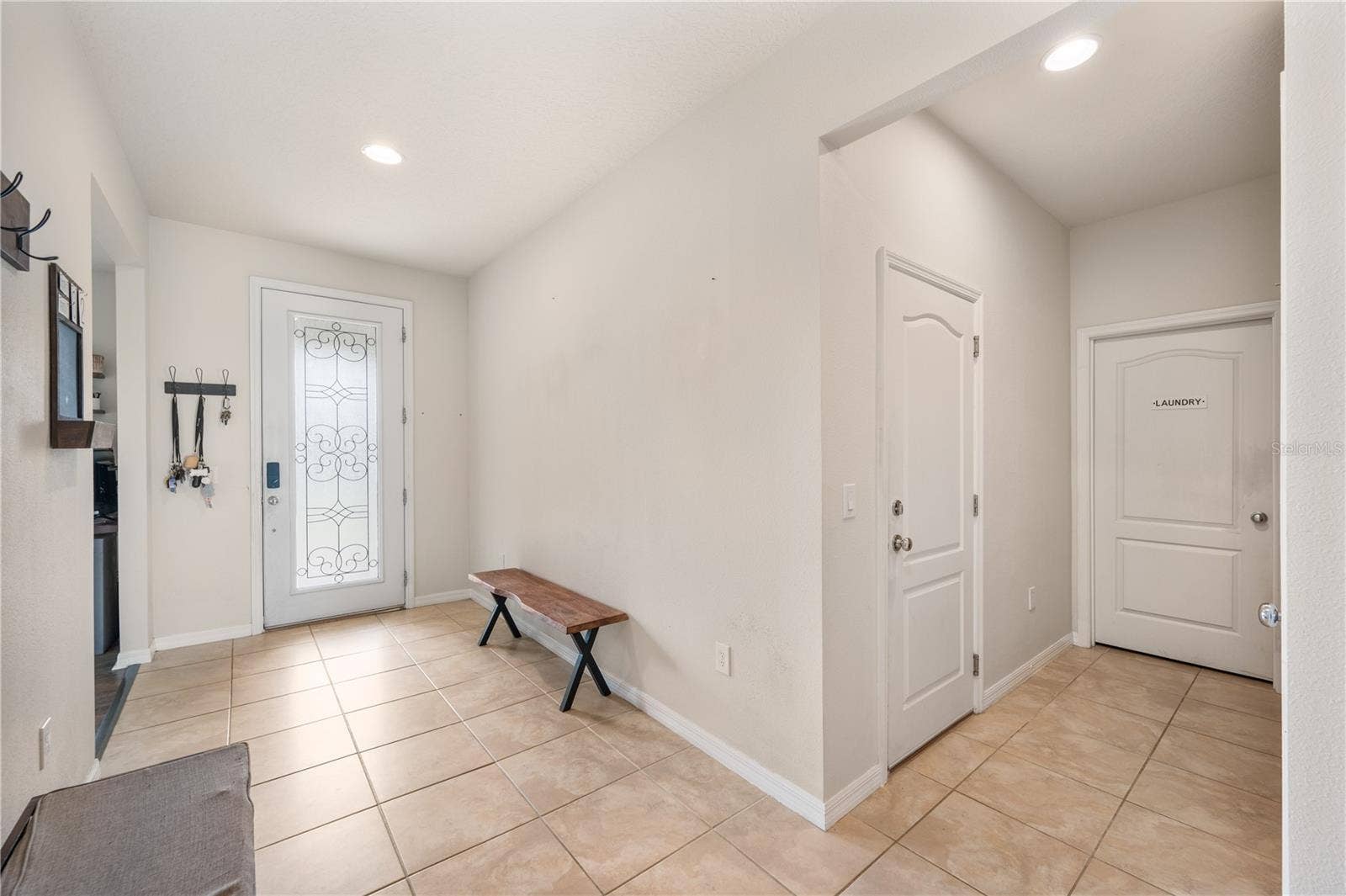 8751 RINDGE ROAD, Polk City, FL 33868 Entryway