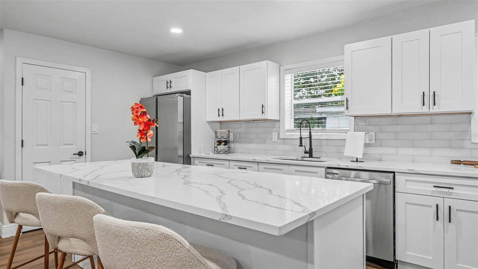 211 W VALENCIA STREET, Lakeland, FL 33805