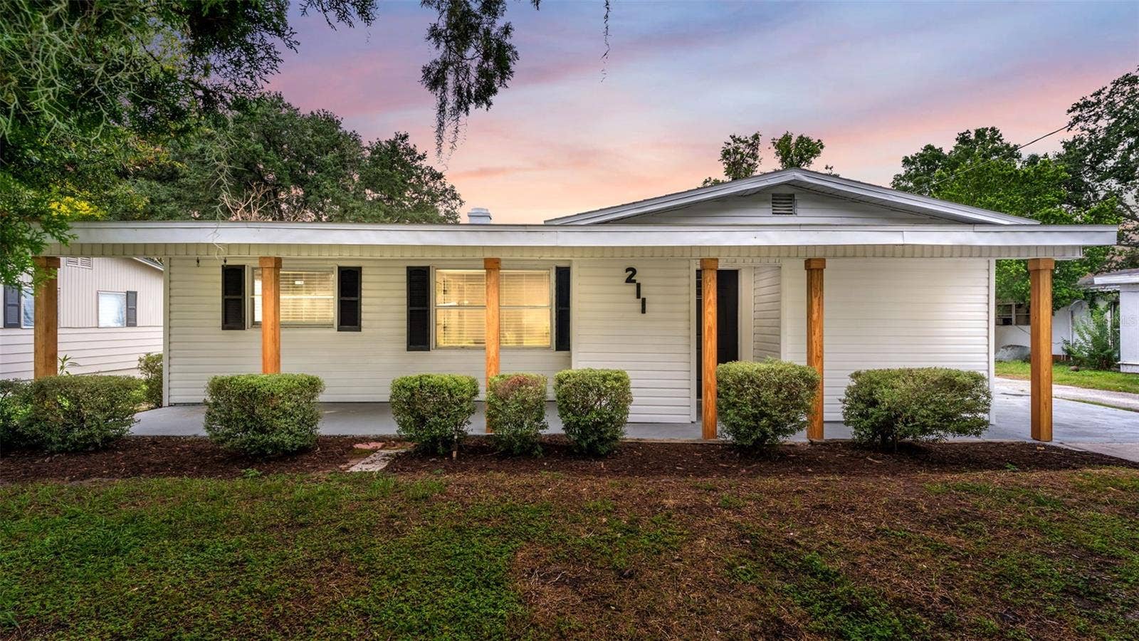 211 W VALENCIA STREET, Lakeland, FL 33805