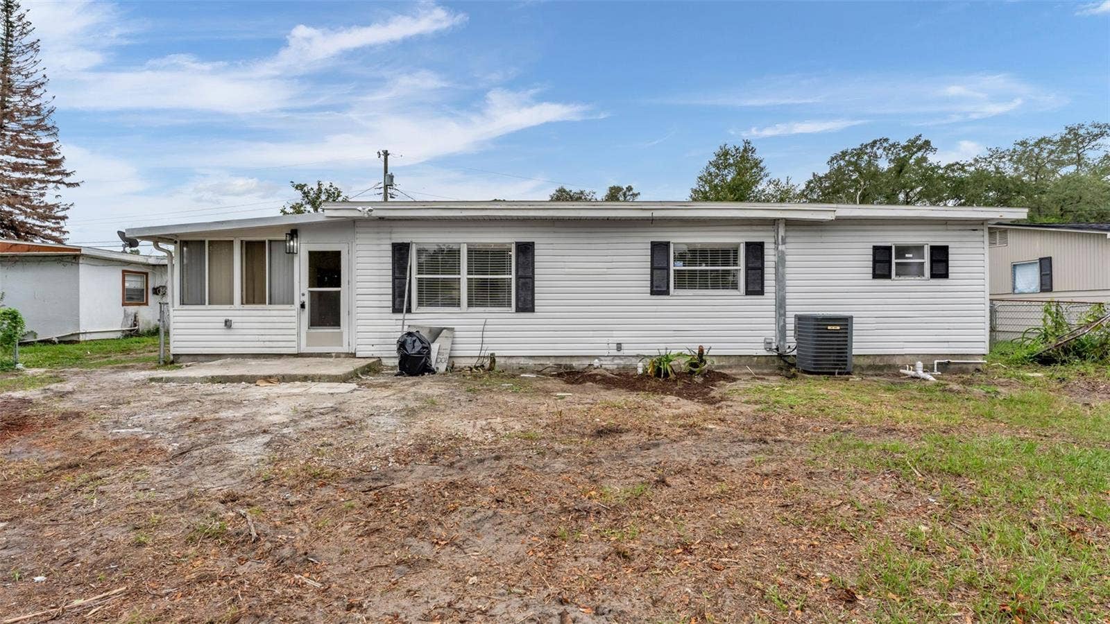 211 W VALENCIA STREET, Lakeland, FL 33805