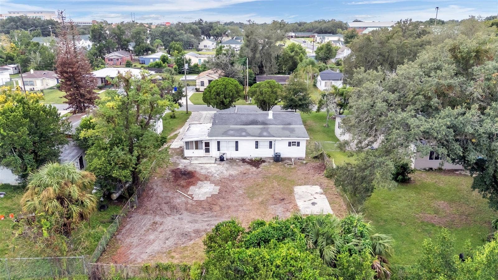 211 W VALENCIA STREET, Lakeland, FL 33805
