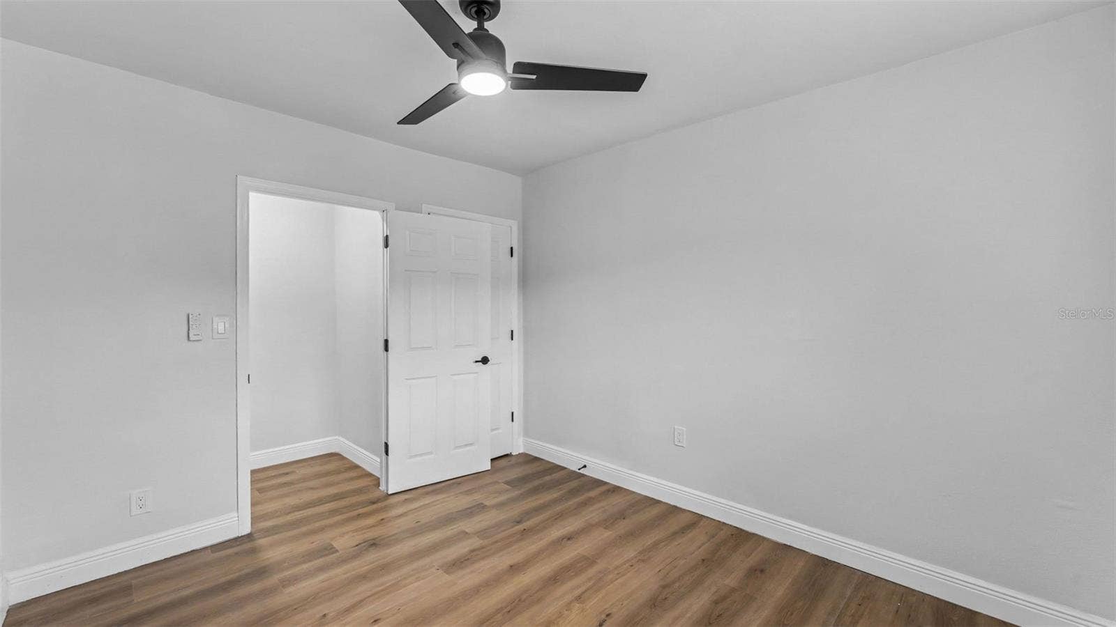 211 W VALENCIA STREET, Lakeland, FL 33805