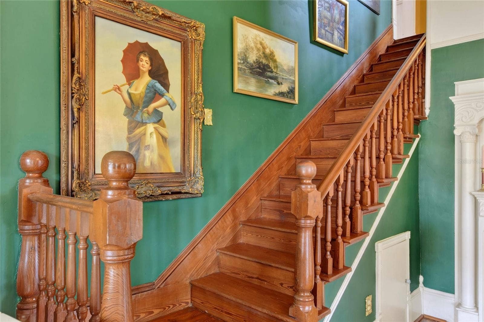 822 W PATTERSON STREET, Lakeland, FL 33803 Stairway to 2nd floor