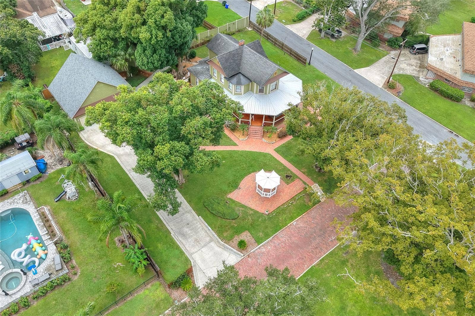 822 W PATTERSON STREET, Lakeland, FL 33803 Overhead view of property