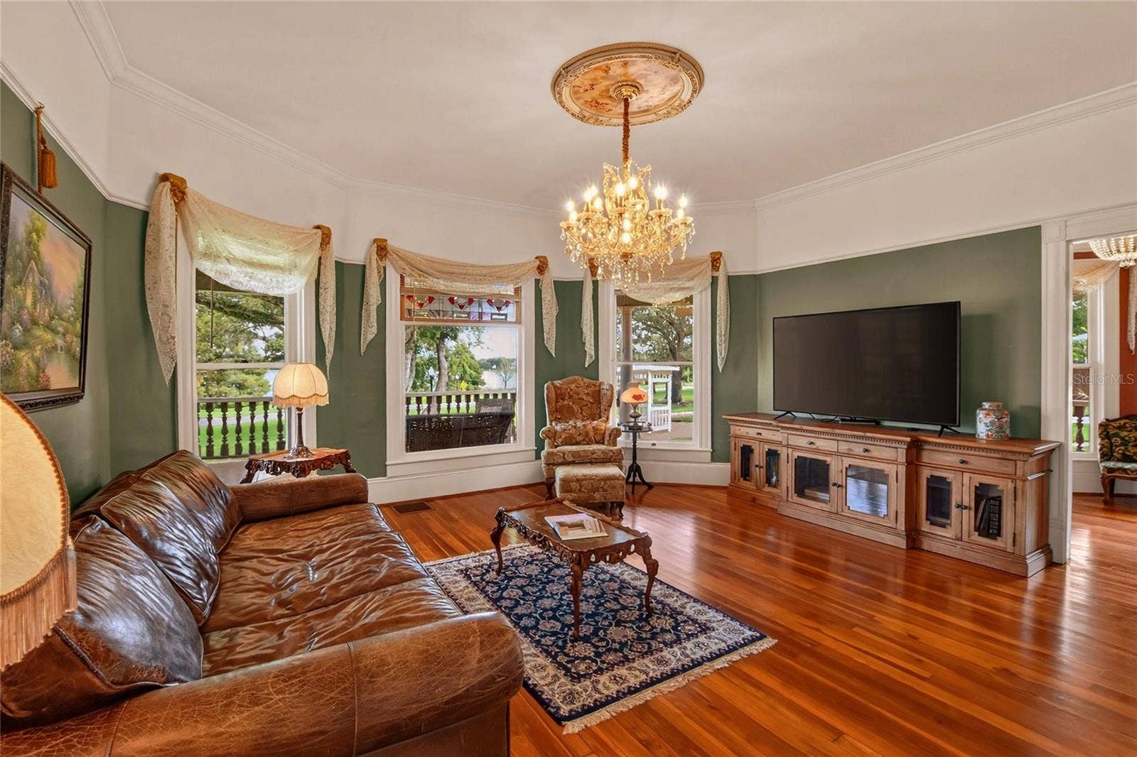 822 W PATTERSON STREET, Lakeland, FL 33803 Main Living room