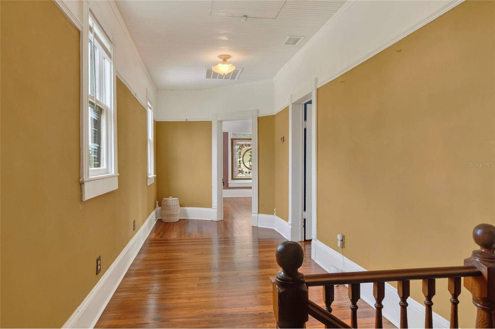 822 W PATTERSON STREET, Lakeland, FL 33803 2nd floor hallway